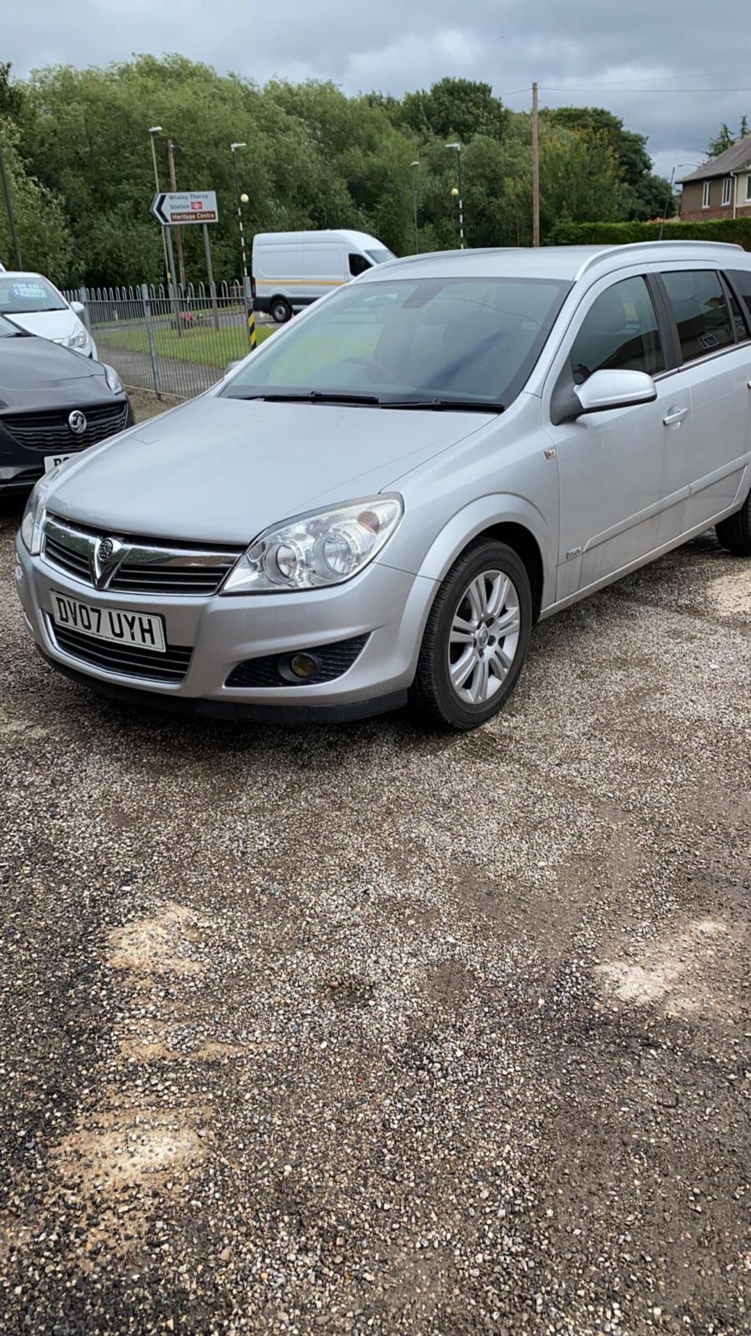 2007/07 REG VAUXHALL ASTRA DESIGN 1.6 PETROL SILVER ESTATE, SHOWING 3 FORMER KEEPERS *NO VAT* - Image 3 of 10