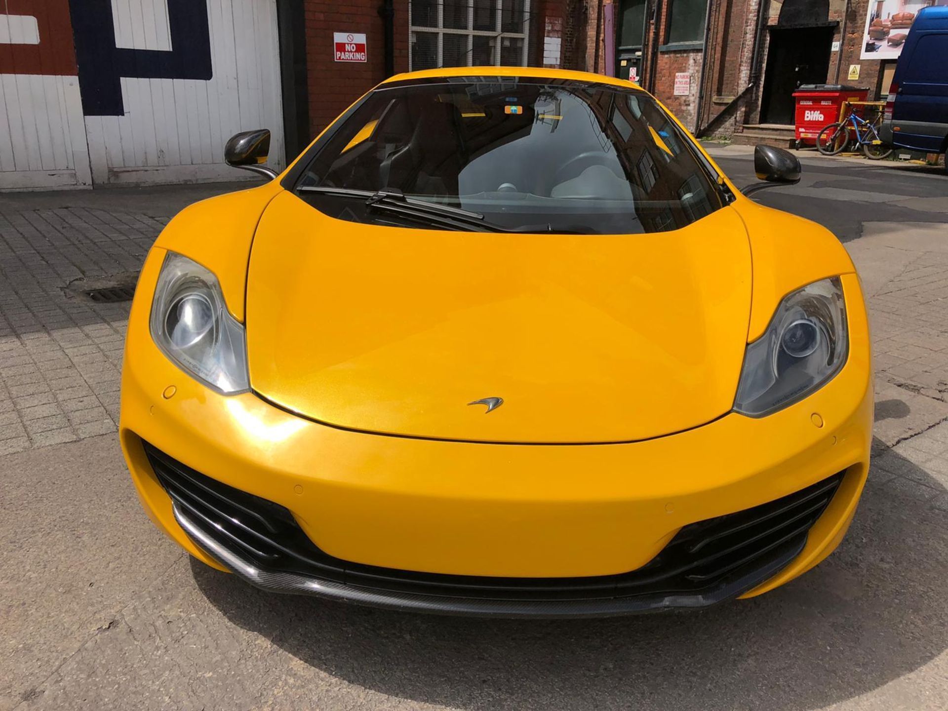 2012 MCLAREN MP4-12C SPIDER, 12,000 MILES LEFT HAND DRIVE SOLD WITH NOVA *NO VAT* - Image 10 of 13