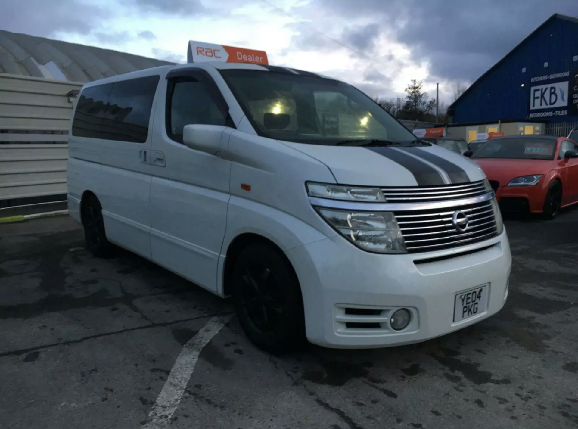 2004/04 REG NISSAN ELGRAND HIGHWAY STAR 3.5 V6 AUTOMATIC MPV 7 SEATER *NO VAT*