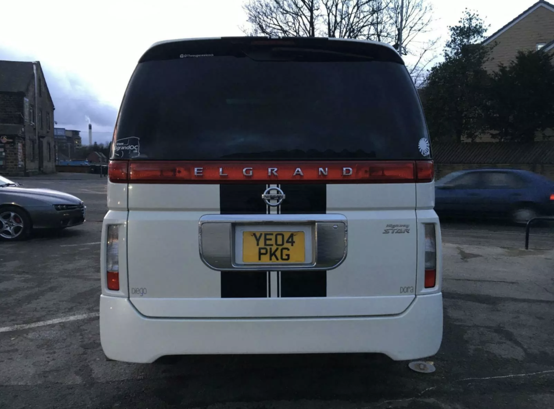 2004/04 REG NISSAN ELGRAND HIGHWAY STAR 3.5 V6 AUTOMATIC MPV 7 SEATER *NO VAT* - Image 9 of 12