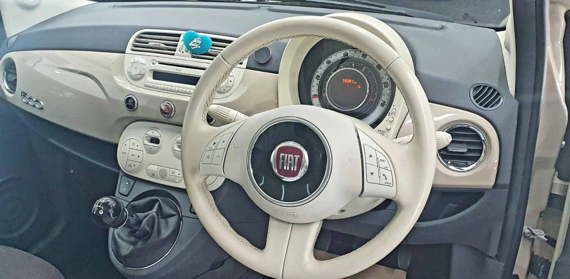 2014/63 REG FIAT 500 LOUNGE TWINAIR 875CC PETROL BEIGE 3 DOOR HATCHBACK, SHOWING 2 FORMER KEEPERS - Image 7 of 7