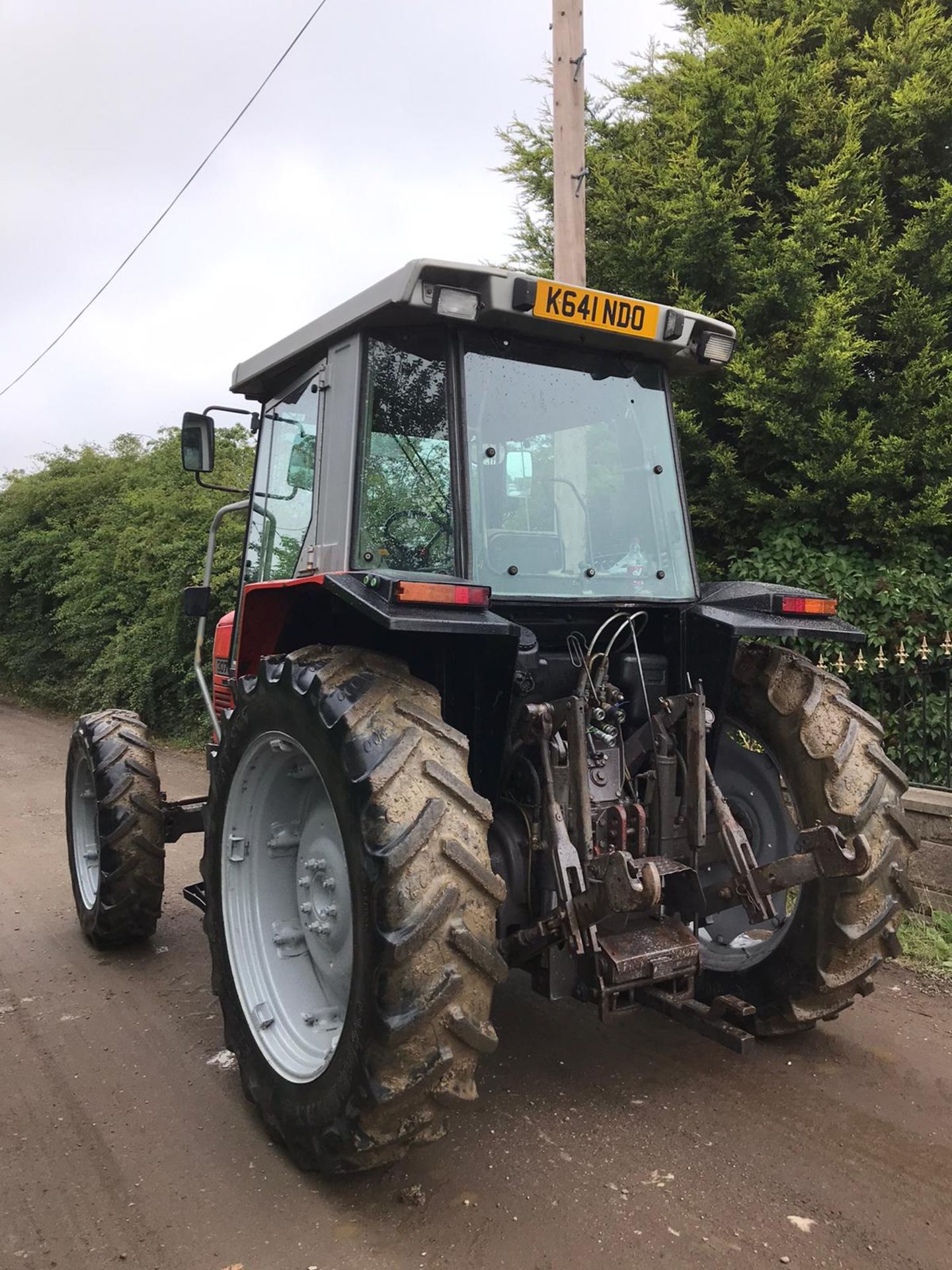 MASSEY FERGUSON 3070 TRACTOR, RUNS AND DRIVES WELL, CLEAN MACHINE, V5 INCLUDED *PLUS VAT* - Image 3 of 4