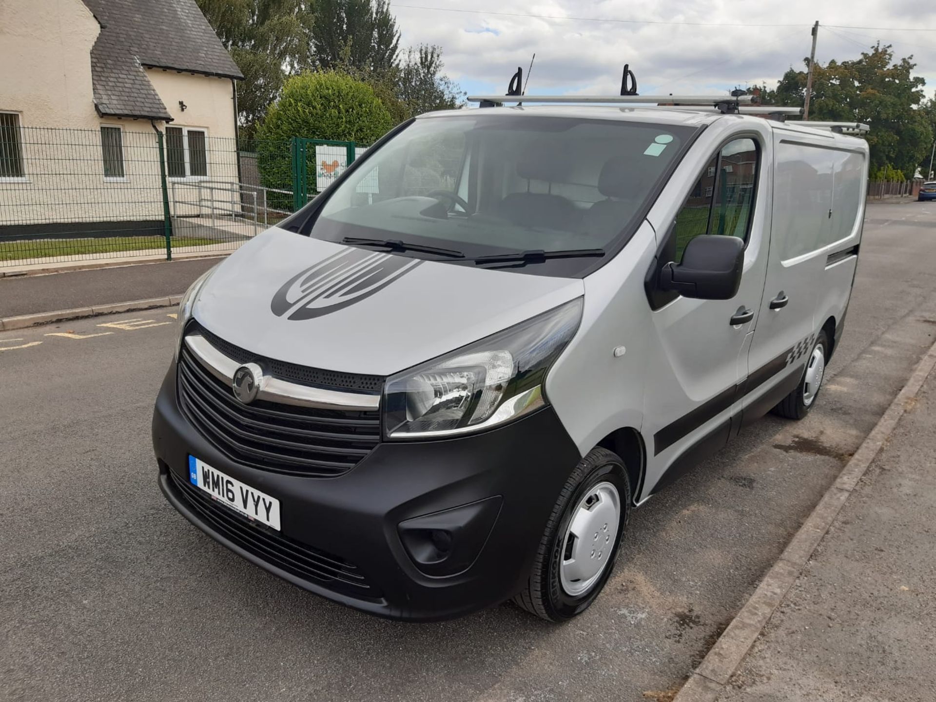 2016/16 REG VAUXHALL VIVARO 2700 L1H1 CDTI ECOFLEX 1.6 DIESEL SILVER PANEL VAN 90HP *NO VAT* - Image 3 of 16