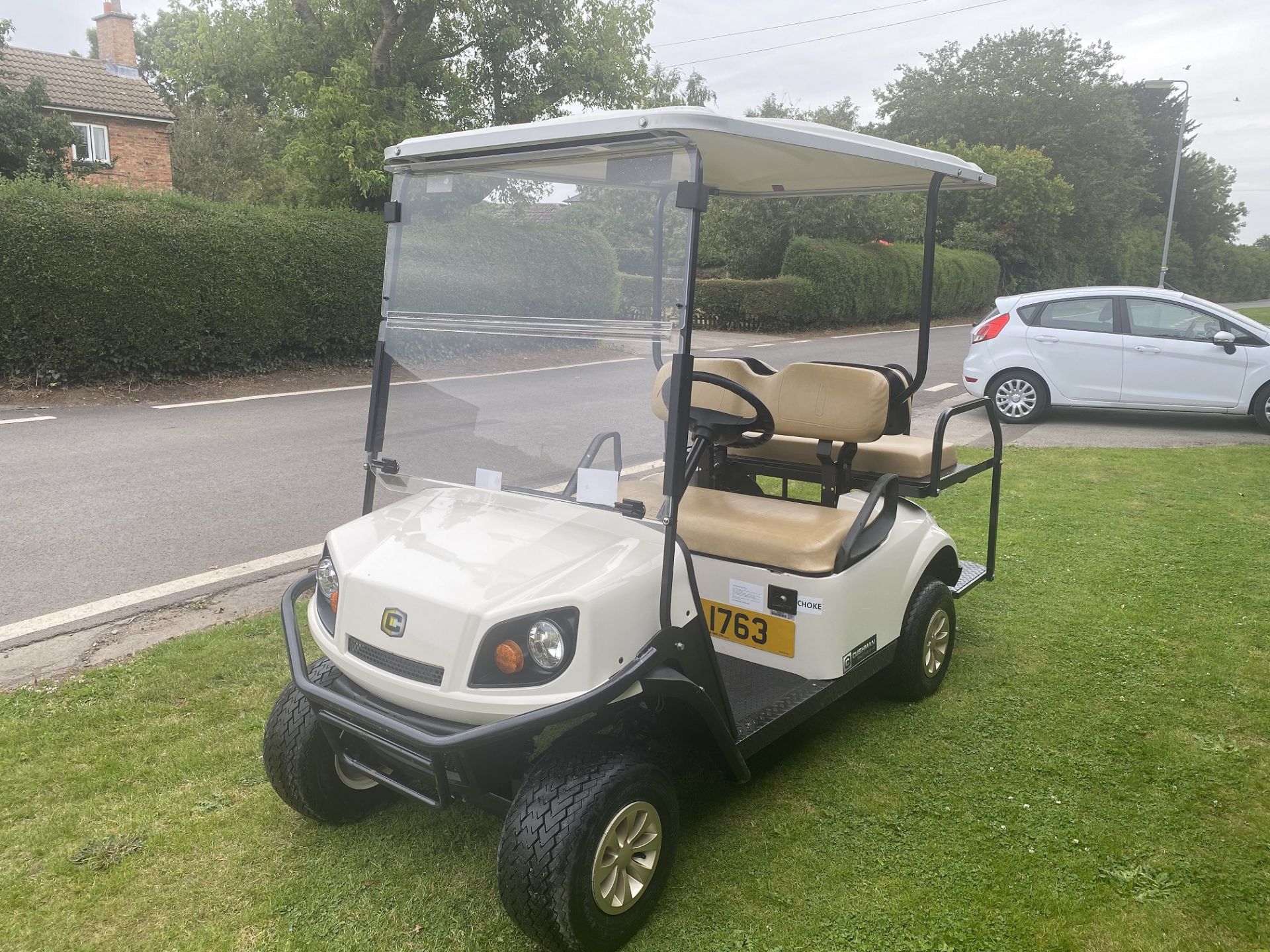 CUSHMAN EZGO 2 + 2 PETROL GOLF BUGGY, NEW JULY 2018, ONLY 106 HOURS FROM NEW, 4 SEATER *PLUS VAT* - Image 2 of 9