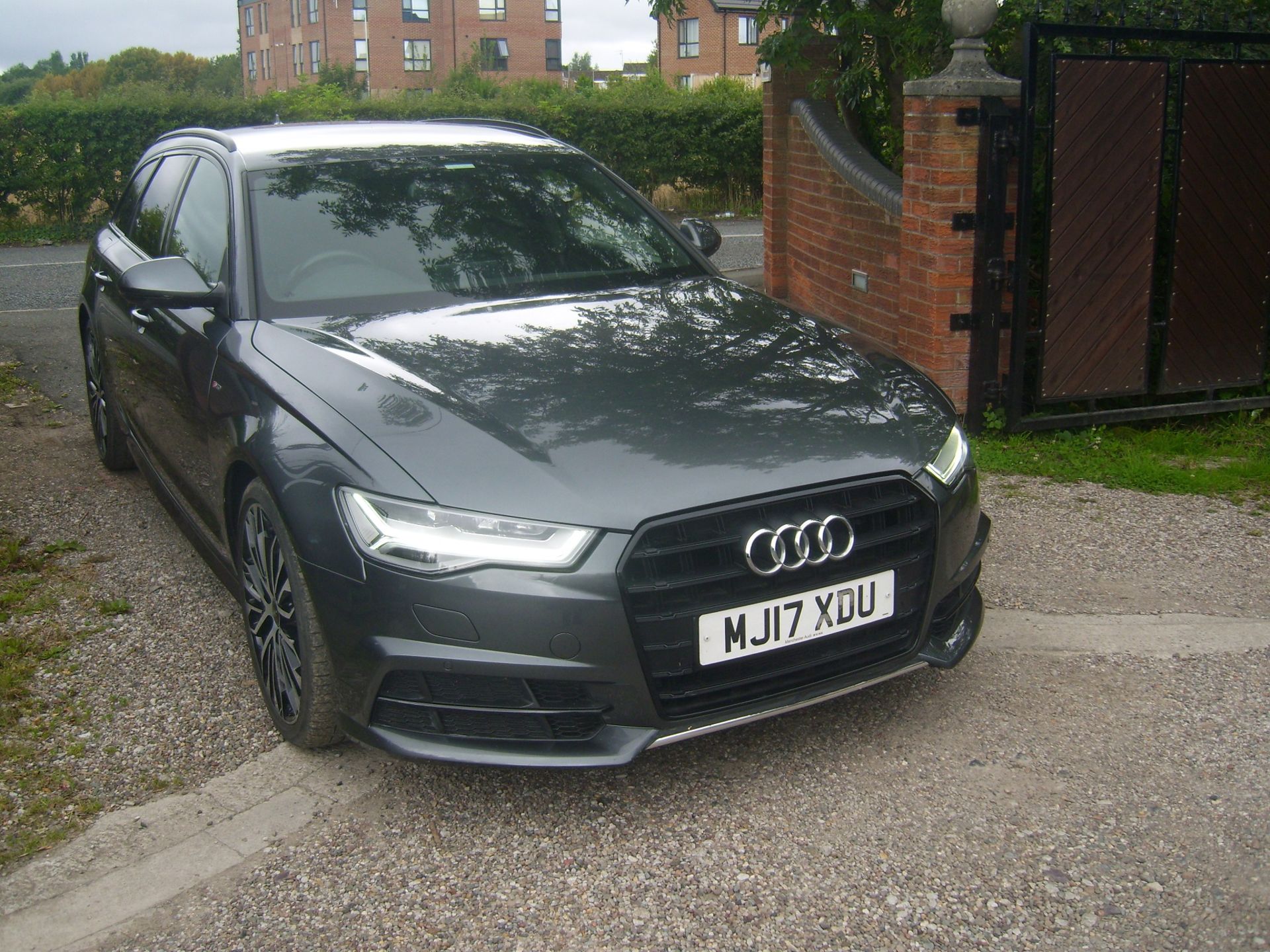 2017/17 REG AUDI A6 S LINE BLACK EDITION TDI ULTRA 2.0 DIESEL GREY ESTATE, SHOWING 1 FORMER KEEPER