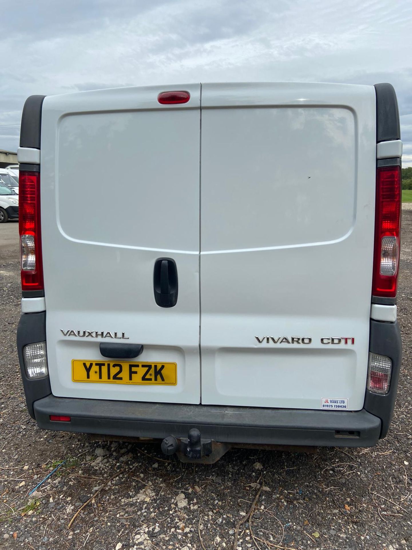 2012/12 REG VAUXHALL VIVARO 2700 CDTI 113 SWB 2.0 DIESEL WHITE PANEL VAN, SHOWING 2 FORMER KEEPERS - Image 6 of 11