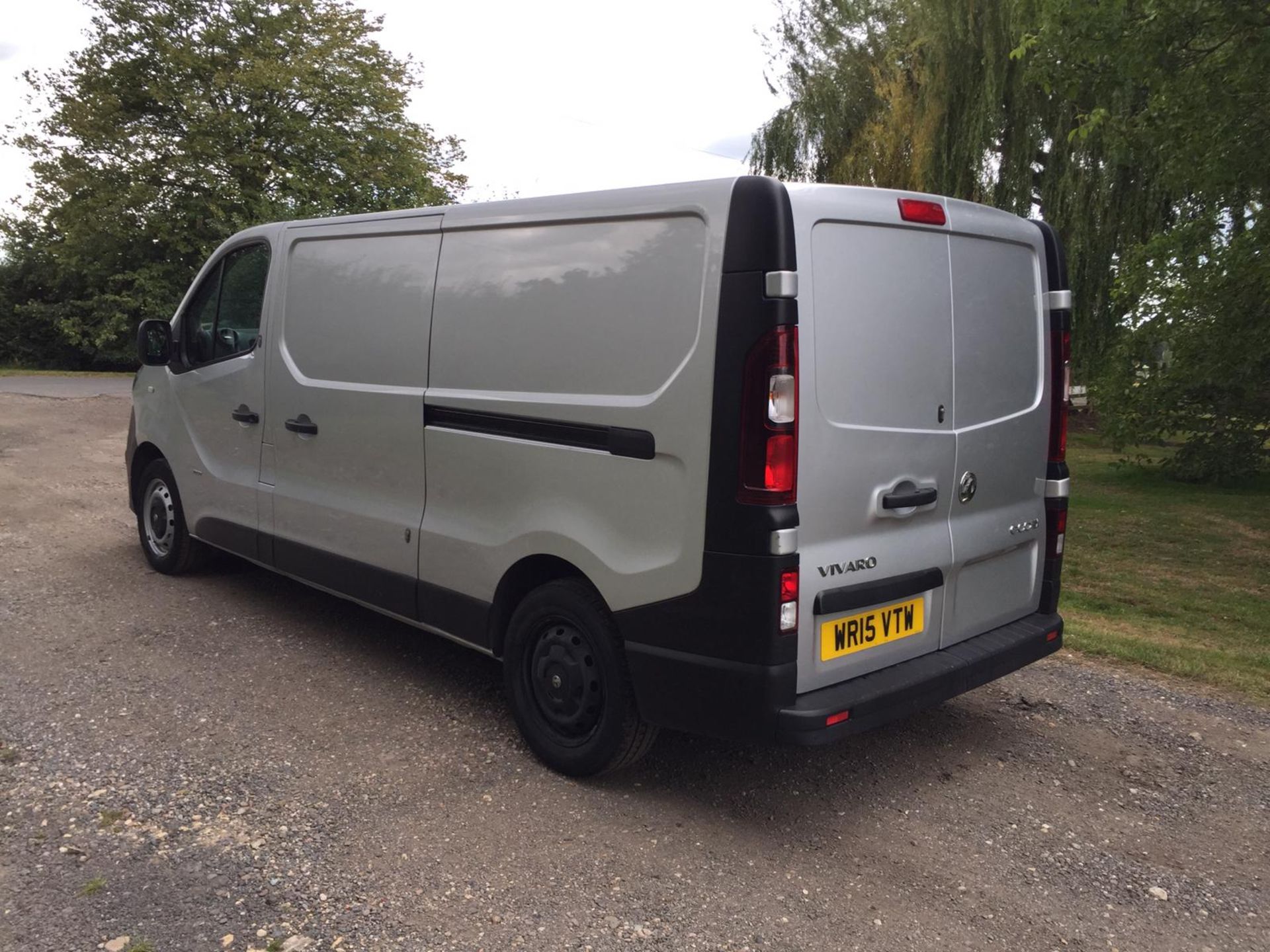 2015/15 REG VAUXHALL VIVARO 2900 CDTI ECOFLEX 1.6 DIESEL GREY PANEL VAN, SHOWING 1 FORMER KEEPER - Image 5 of 14