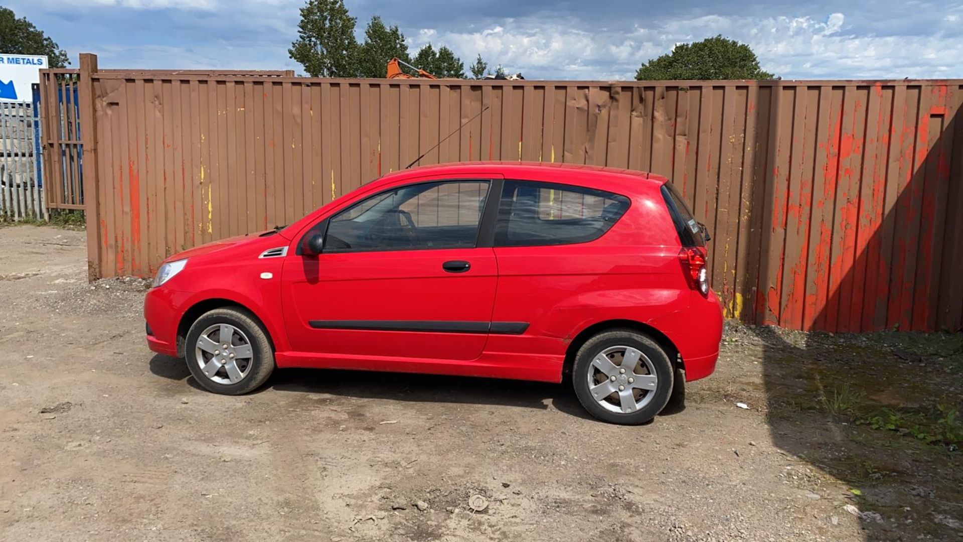 2009/59 REG CHEVROLET AVEO S 1.2 PETROL RED 3 DOOR HATCHBACK, SHOWING 1 FORMER KEEPER *NO VAT* - Image 3 of 8