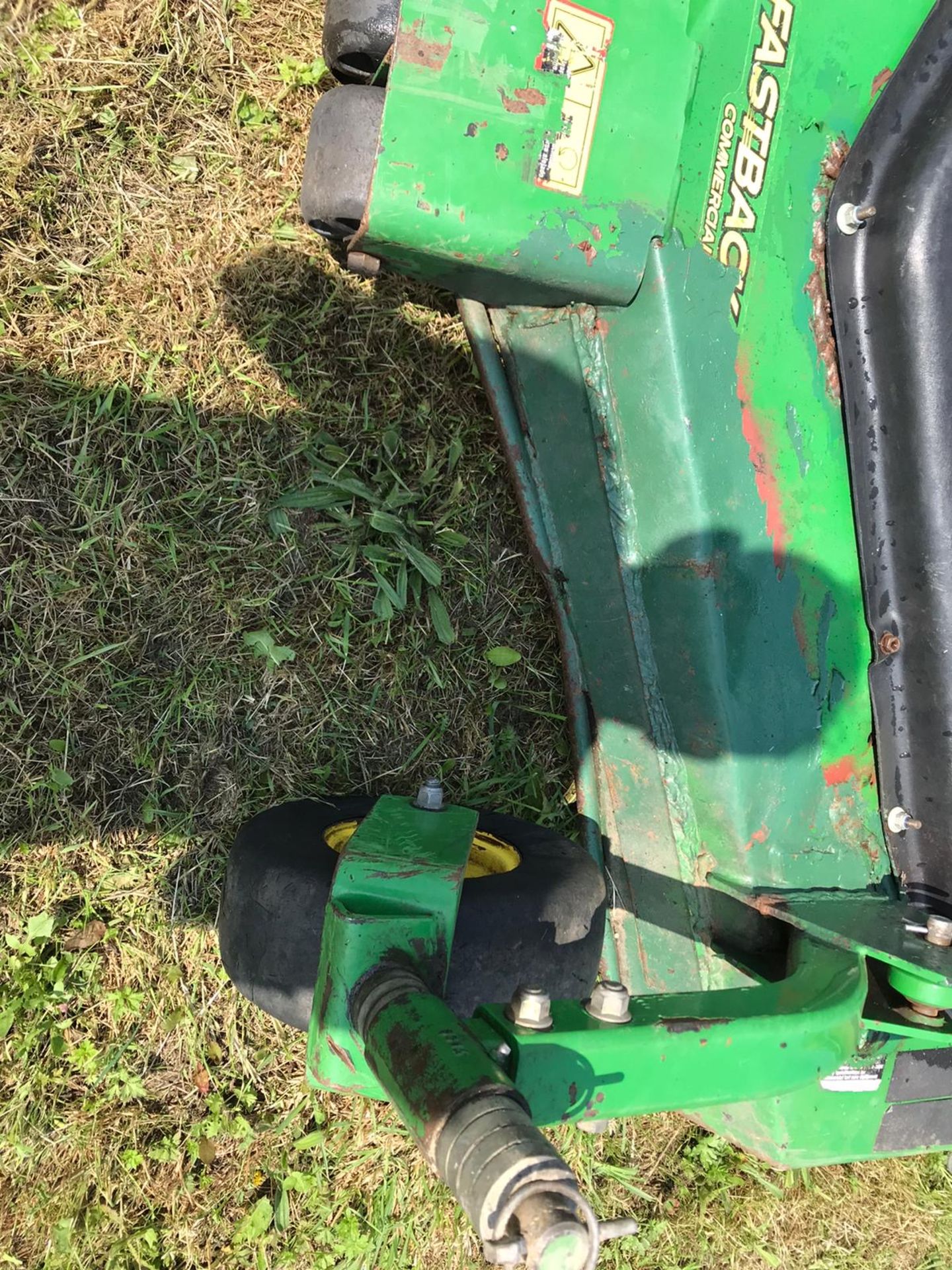 JOHN DEERE 1445 RIDE ON MOWER, UP FRONT ROTARY DECK, YEAR 2012 (REGISTERED IN 2013) EX COUNCIL - Image 5 of 10