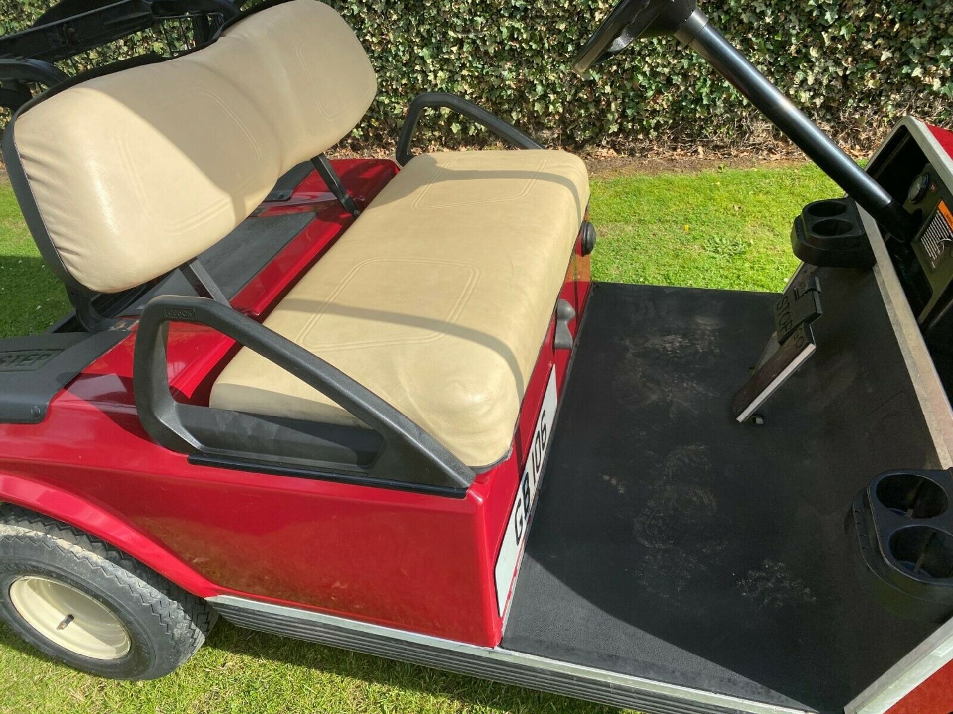 CLUB CAR GOLF BUGGY, 1 OWNER FROM NEW, PETROL, ALUMINIUM CHASSIS *PLUS VAT* - Image 4 of 7