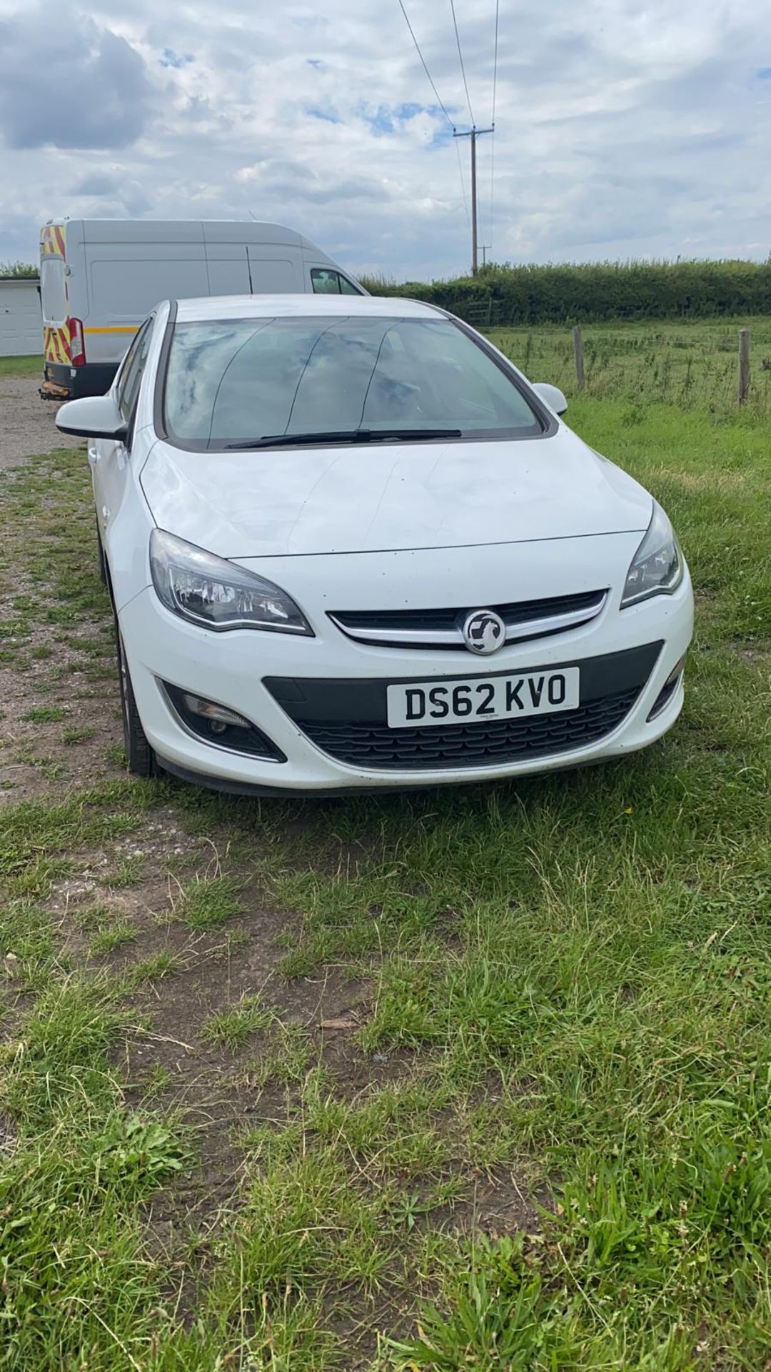 2013/62 REG VAUXHALL ASTRA SRI 1.4 PETROL WHITE 5DR HATCHBACK, SHOWING 1 FORMER KEEPER *NO VAT*