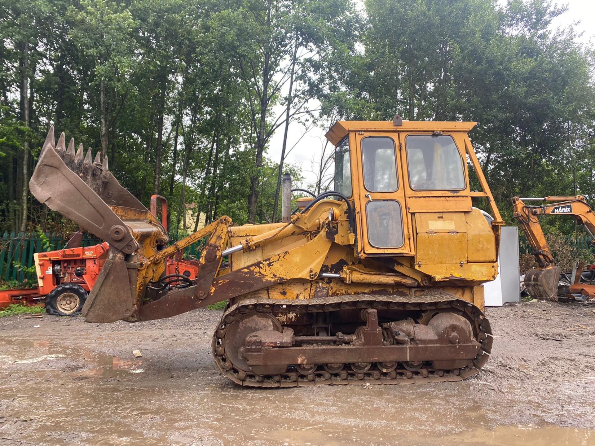 KOMATSU D45S TRACKED DOZER, RUNS, WORKS AND DRIVES *PLUS VAT* - Image 2 of 5