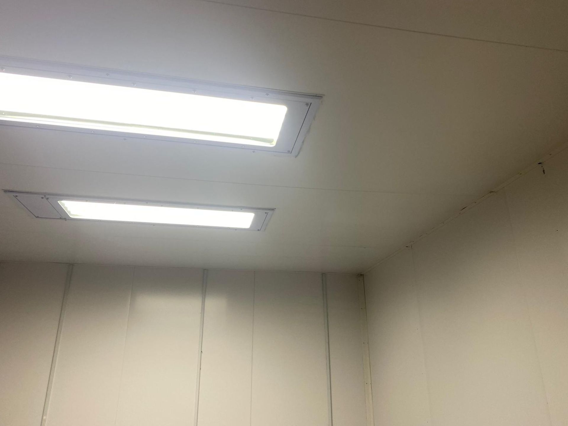 THIS IS A BRAND NEW SPRAY BOOTH WITH A DRYING ROOM USING INFARED HEATING *PLUS VAT* - Image 8 of 19