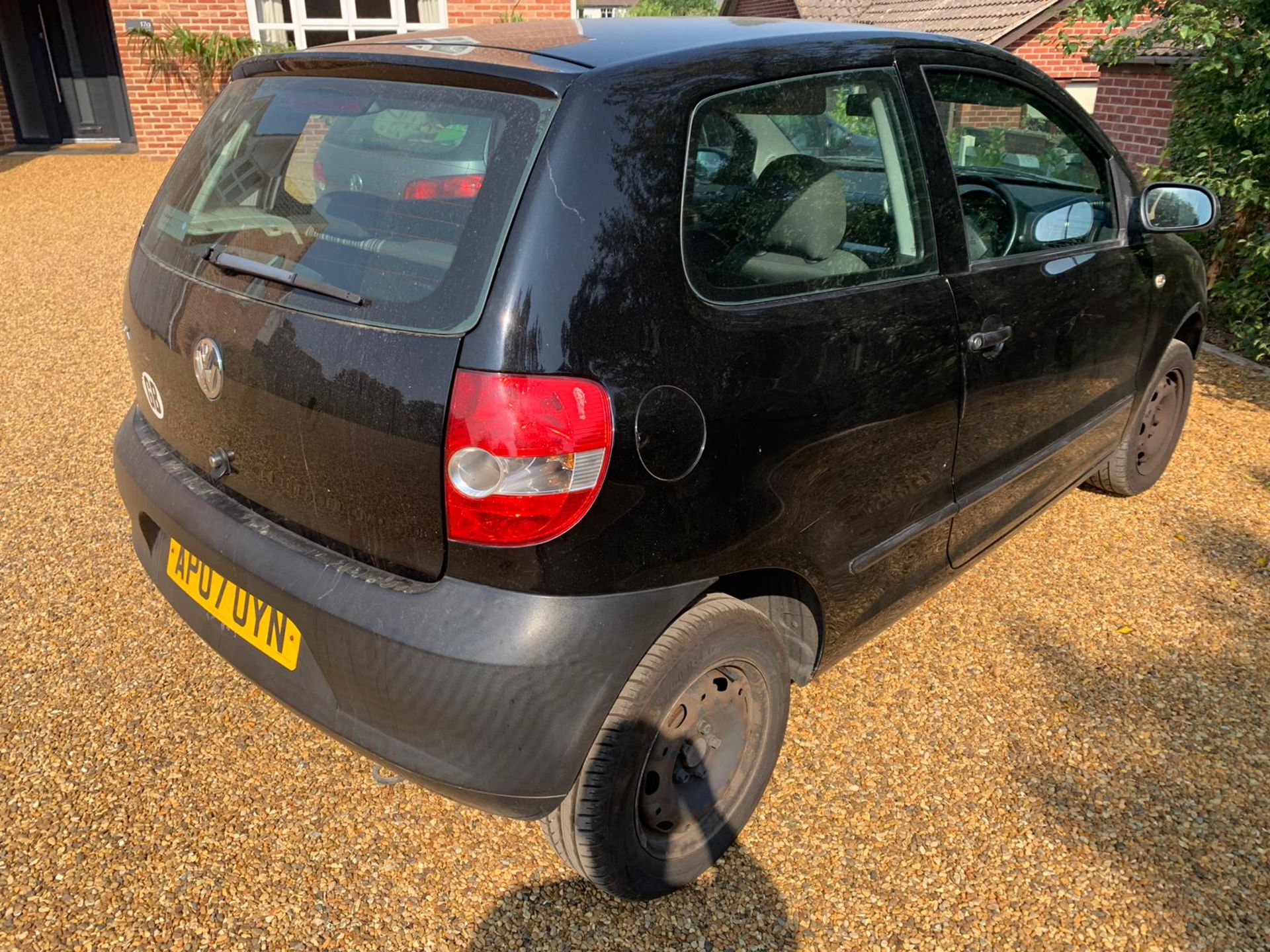 2007/07 REG VOLKSWAGEN FOX 55 1.2 PETROL BLACK 3 DOOR HATCHBACK, SHOWING 2 FORMER KEEPERS *NO VAT* - Image 5 of 9