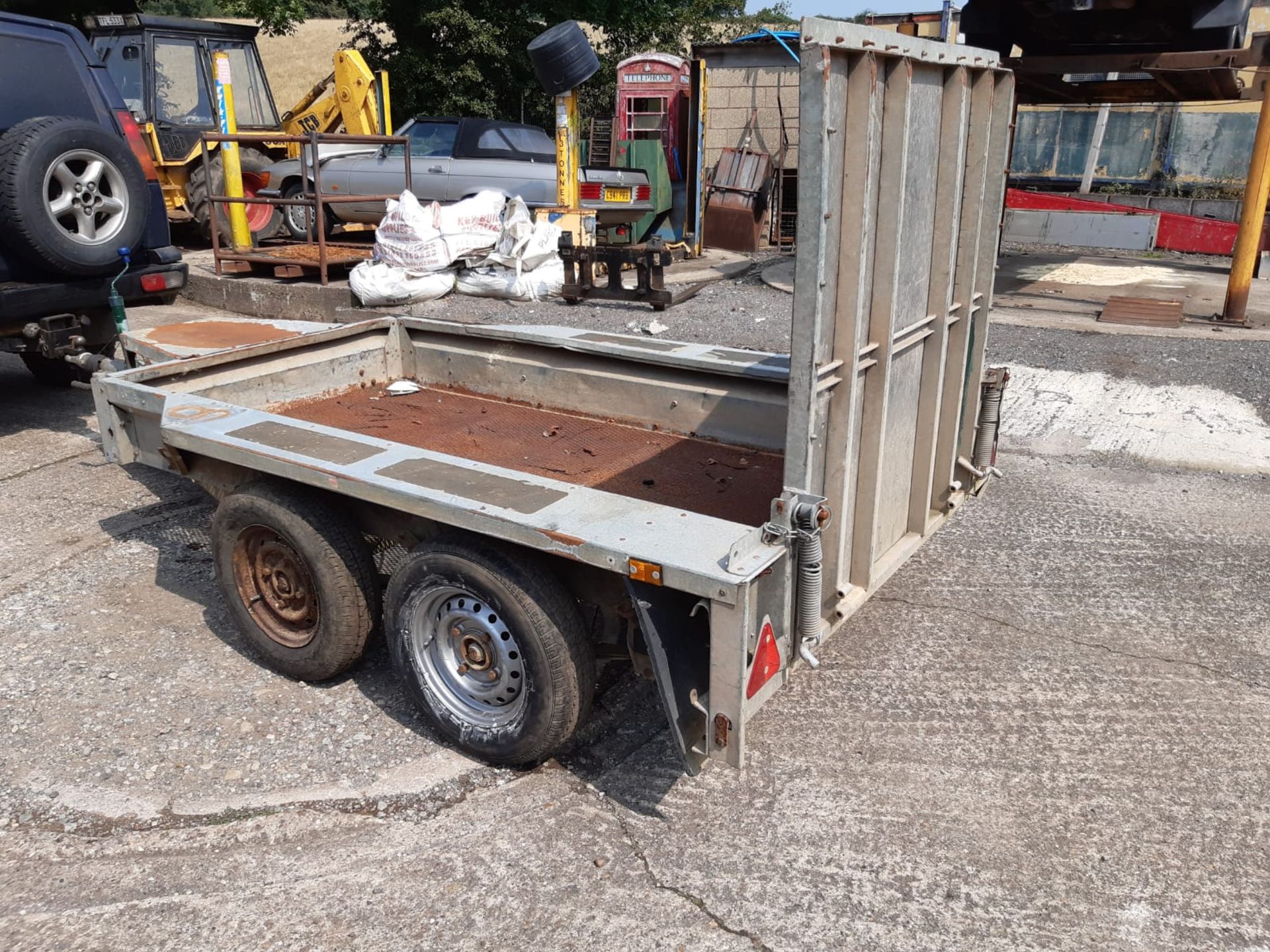 IFOR WILLIAMS TWIN AXLE TOW-ABLE PLANT TRAILER, IN GOOD ORDER *NO VAT* - Image 3 of 4