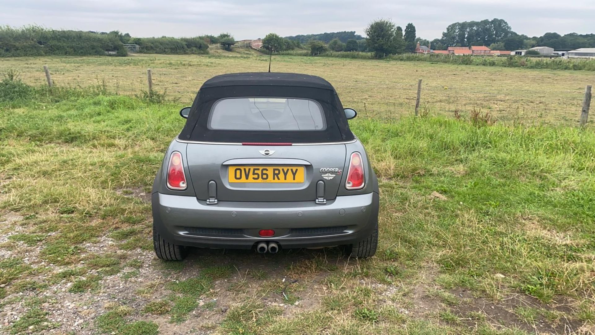 2006/56 REG MINI COOPER S 1.6 PETROL GREY CONVERTIBLE *NO VAT* - Image 6 of 17