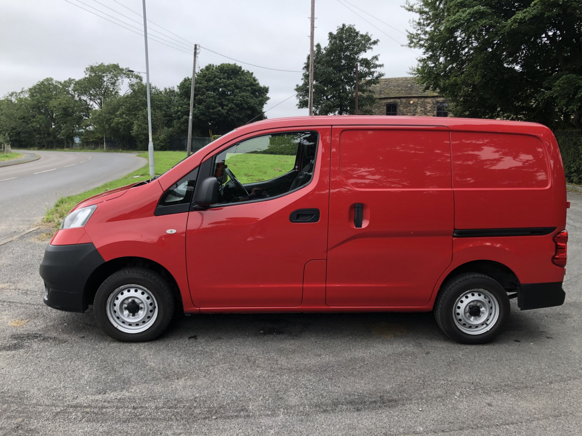 2013/13 REG NISSAN NV200 SE DCI 1.5 DIESEL RED VAN, SHOWING 1 FORMER KEEPER *NO VAT* - Image 4 of 21