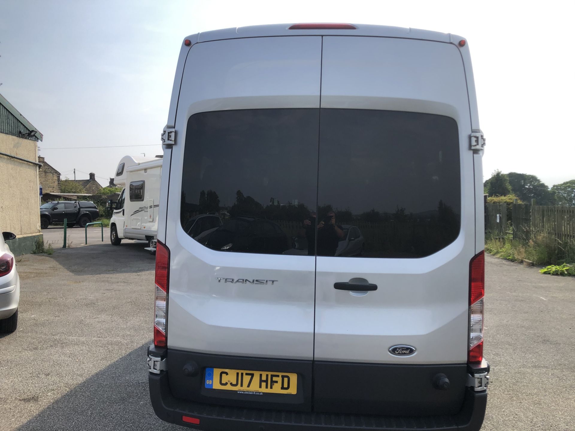 2017/17 REG FORD TRANSIT 460 TREND ECONETIC 2.2 DIESEL 17 SEAT MINIBUS, SHOWING 0 FORMER KEEPERS - Image 6 of 12