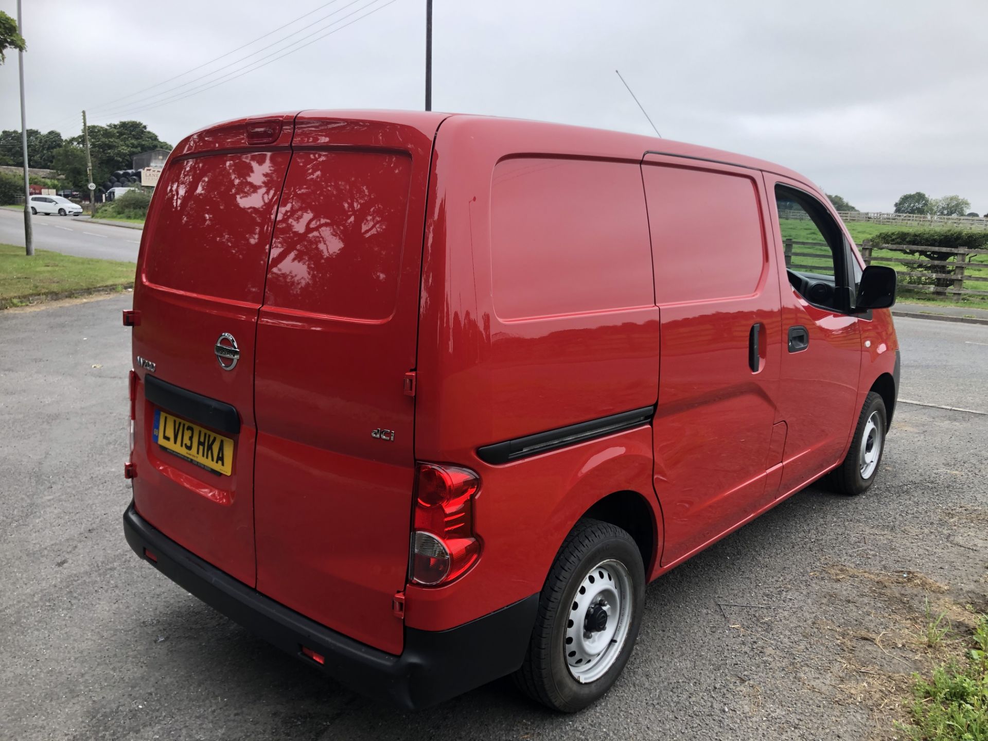 2013/13 REG NISSAN NV200 SE DCI 1.5 DIESEL RED VAN, SHOWING 1 FORMER KEEPER *NO VAT* - Image 7 of 21