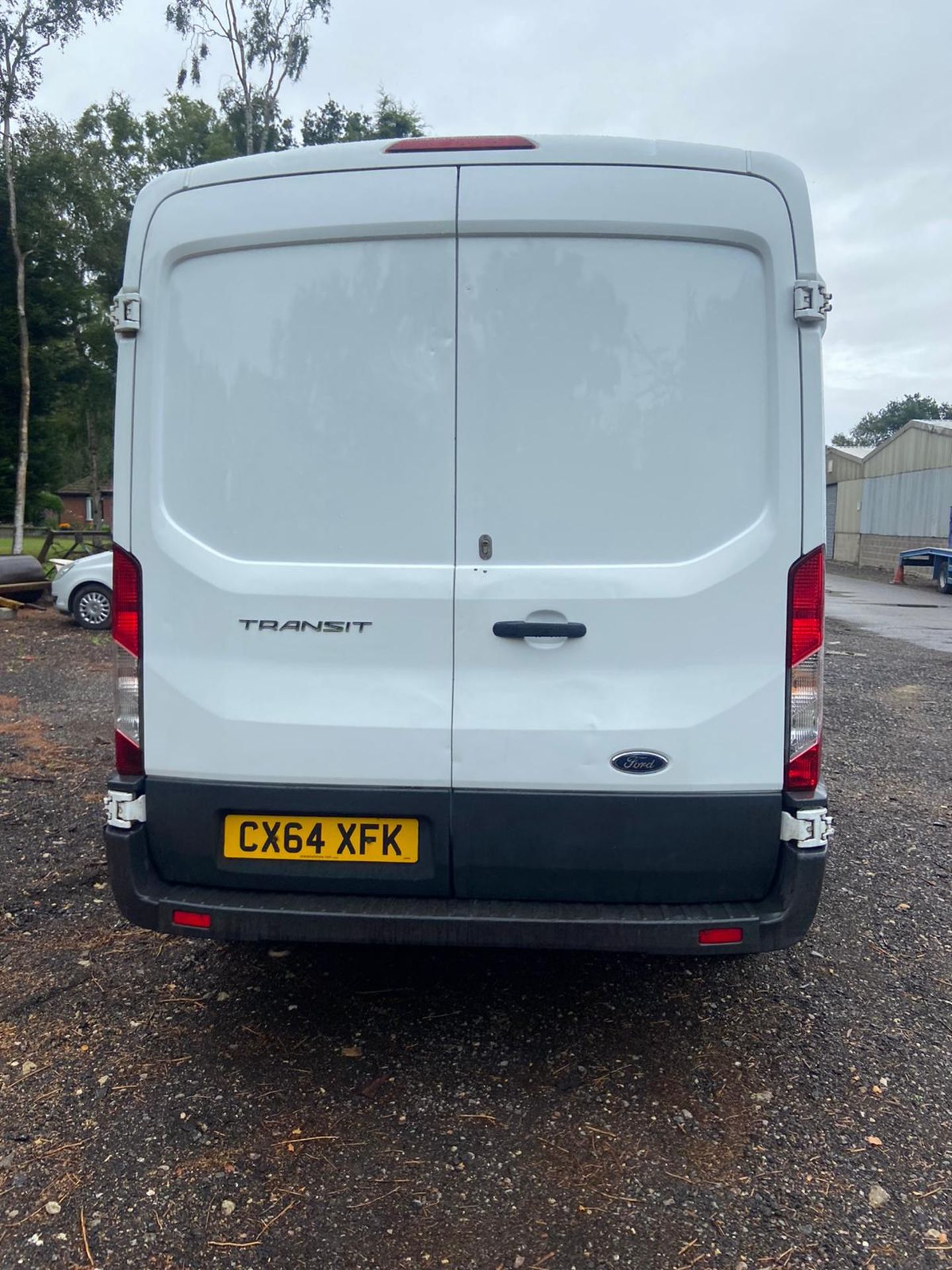 2014/64 REG FORD TRANSIT 330 ECONETIC 2.2 DIESEL WHITE PANEL VAN, SHOWING 0 FORMER KEEPERS - Image 5 of 8