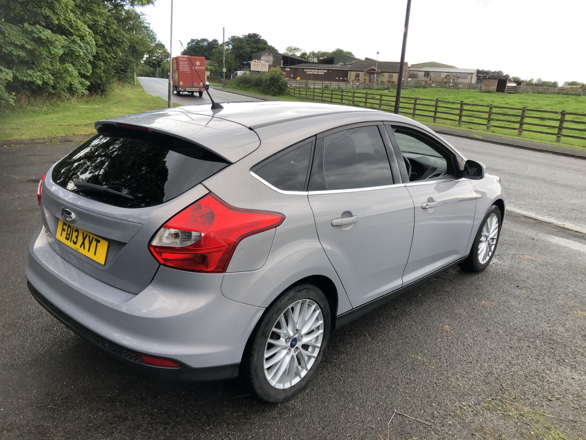 2013/13 REG FORD FOCUS ZETEC 105 1.6 PETROL SILVER 5 DOOR HATCHBACK, SHOWING 1 FORMER KEEPER *NO VAT - Image 6 of 12