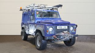 2011/61 REG LAND ROVER DEFENDER 110 HARD TOP 2.4 TURBO DIESEL, SHOWING 0 FORMER KEEPERS *PLUS VAT*