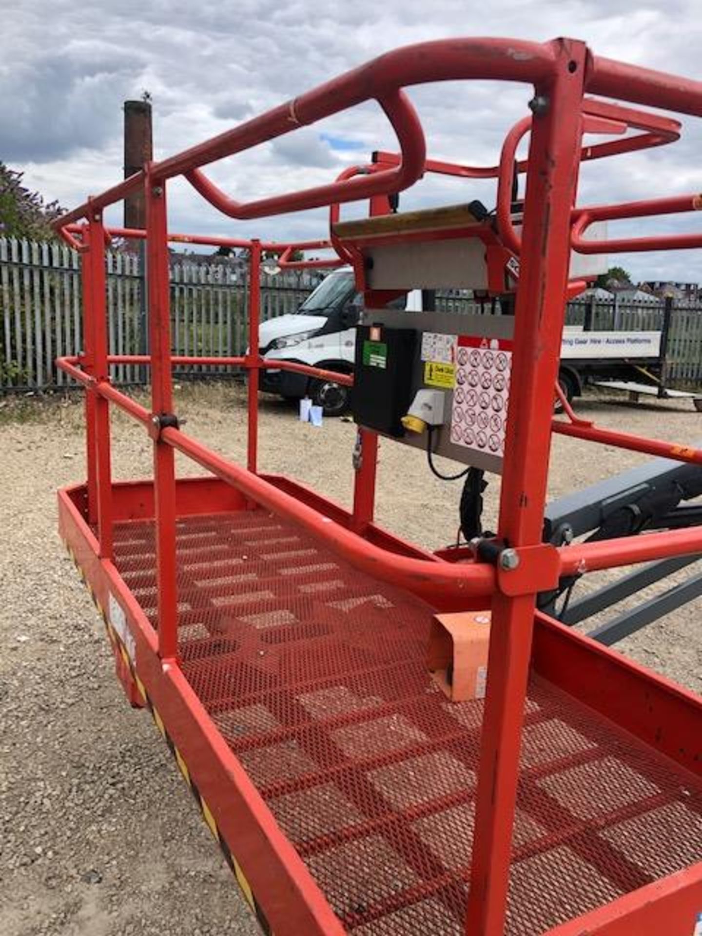 CHERRY PICKER SJ86T ACCESS PLATFORM MEWP, ONLY 260 HOURS FROM NEW, BUILT IN 2018 BUT A 2019 MODEL - Image 7 of 8