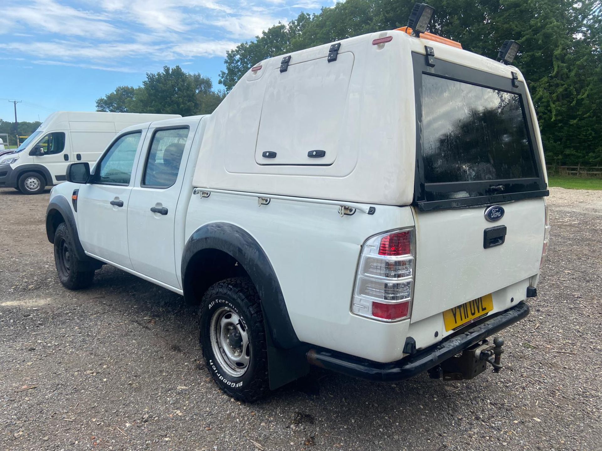 2011/11 REG FORD RANGER XL 4X4 D/C TDCI 2.5 DIESEL WHITE PICK-UP, SHOWING 1 FORMER KEEPER *PLUS VAT* - Image 5 of 12