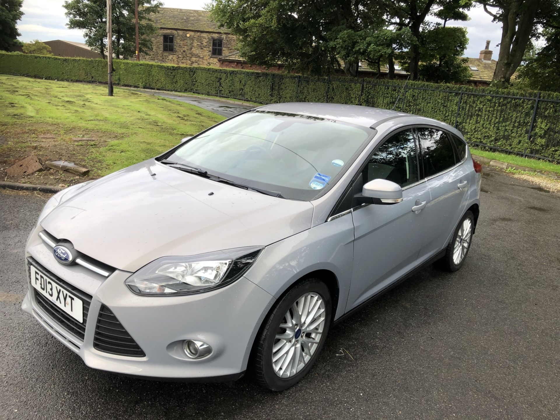 2013/13 REG FORD FOCUS ZETEC 105 1.6 PETROL SILVER 5 DOOR HATCHBACK, SHOWING 1 FORMER KEEPER *NO VAT - Image 3 of 12