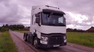 2014/14 REG RENAULT TRUCKS T T460.26 6X2 TML LHD WHITE DIESEL TRACTOR UNIT, SHOWING 1 FORMER KEEPER