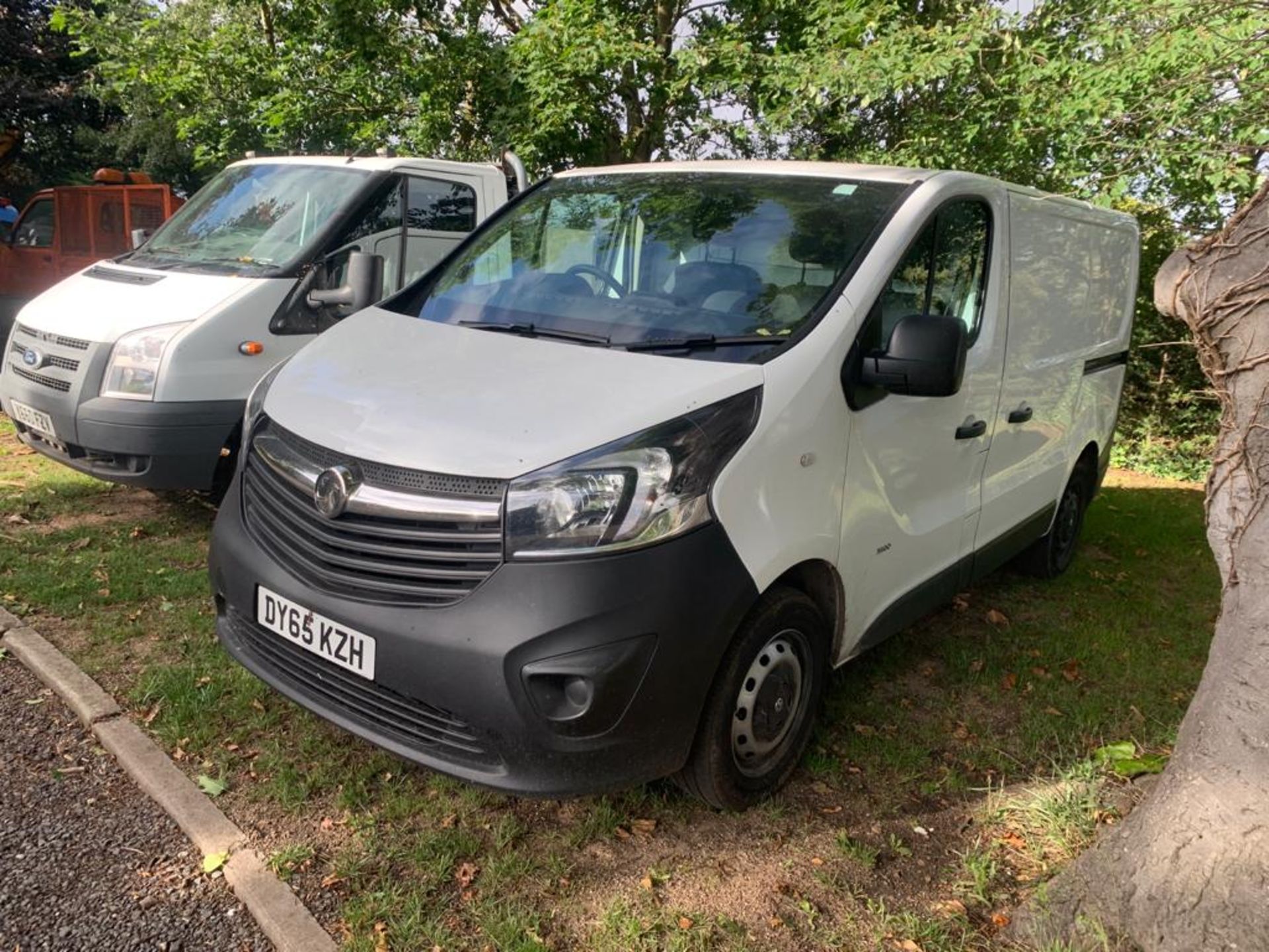 2016/65 REG VAUXHALL VIVARO 2900 CDTI 1.6 DIESEL WHITE PANEL VAN, SHOWING 0 FORMER KEEPERS *PLUS VAT - Image 2 of 12