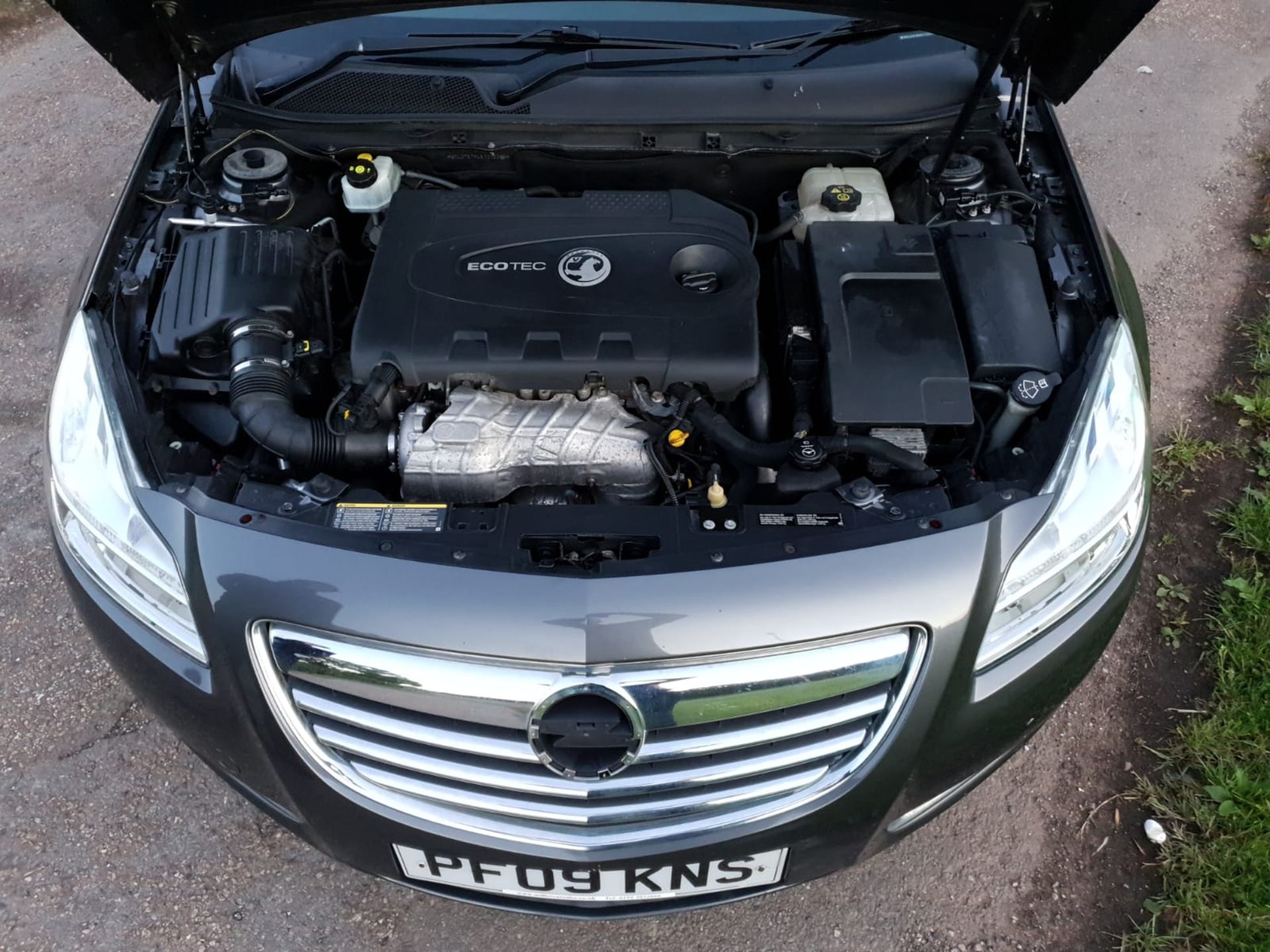 2009/09 REG VAUXHALL INSIGNIA SE NAV 160 CDTI 2.0 DIESEL 5DR HATCHBACK, SHOWING 2 FORMER KEEPERS - Image 10 of 22