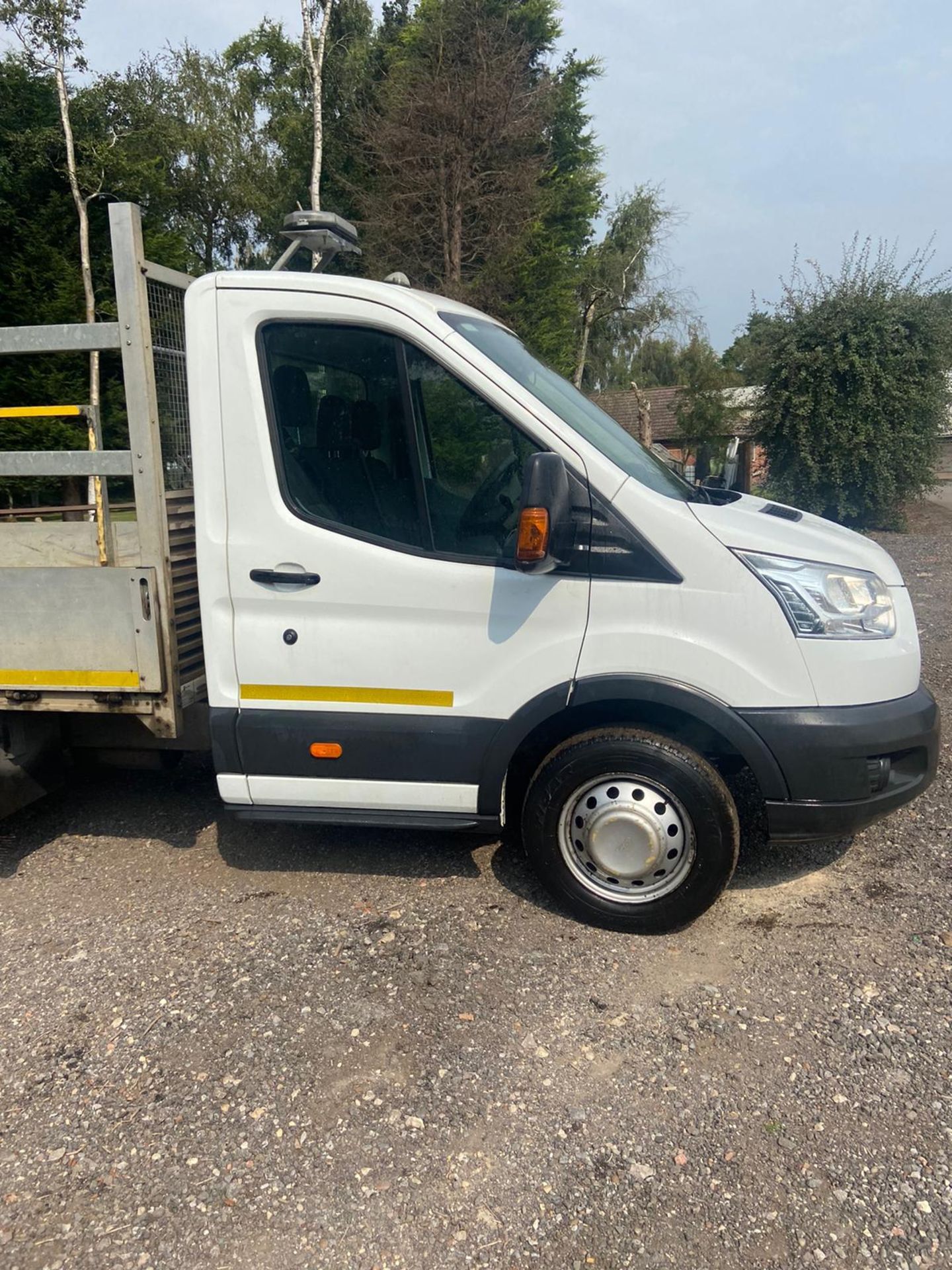 2015/15 REG FORD TRANSIT 350 WHITE DROPSIDE LORRY 2.2 DIESEL, SHOWING 0 FORMER KEEPERS *PLUS VAT* - Image 9 of 10