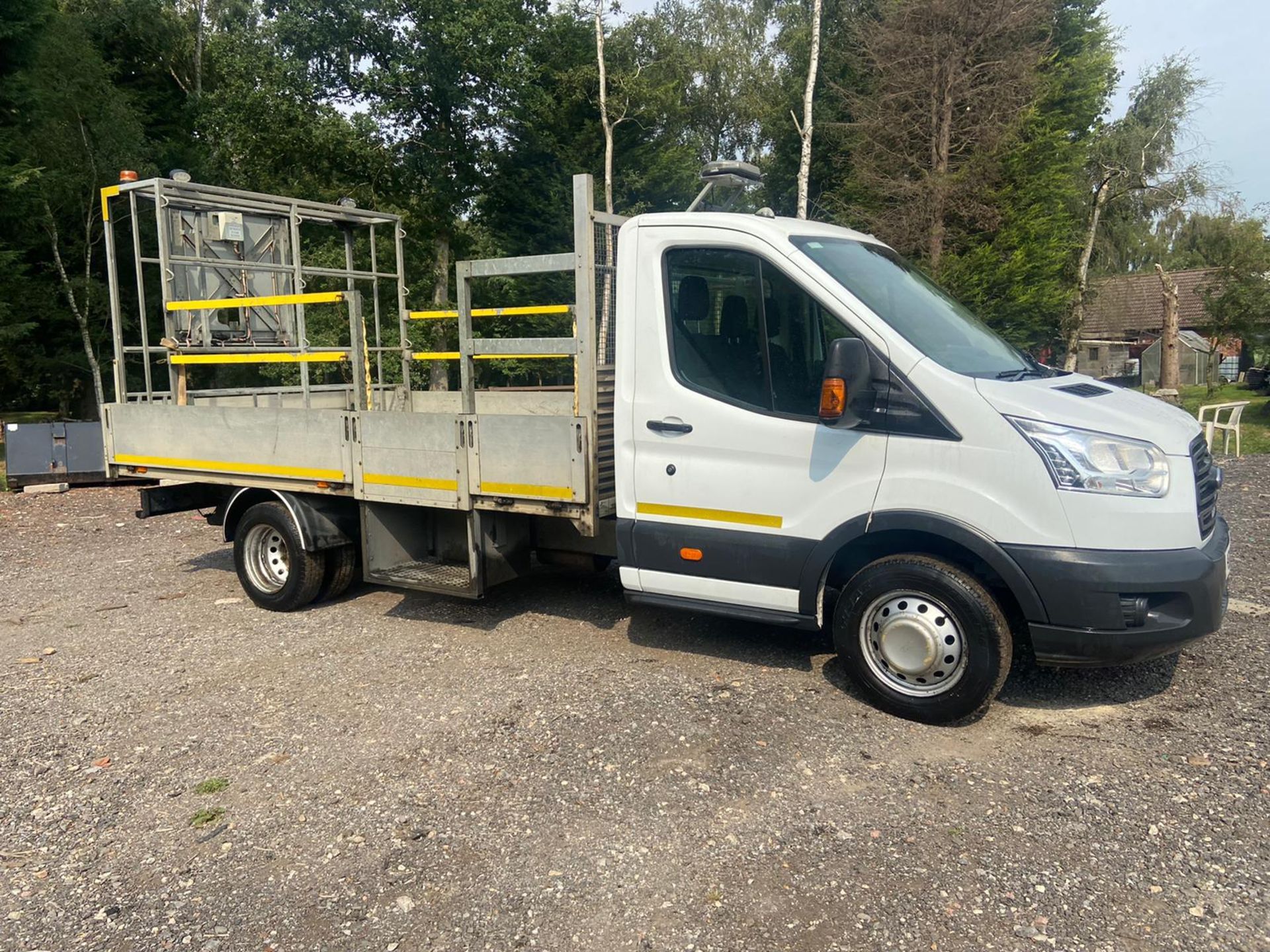 2015/15 REG FORD TRANSIT 350 WHITE DROPSIDE LORRY 2.2 DIESEL, SHOWING 0 FORMER KEEPERS *PLUS VAT*