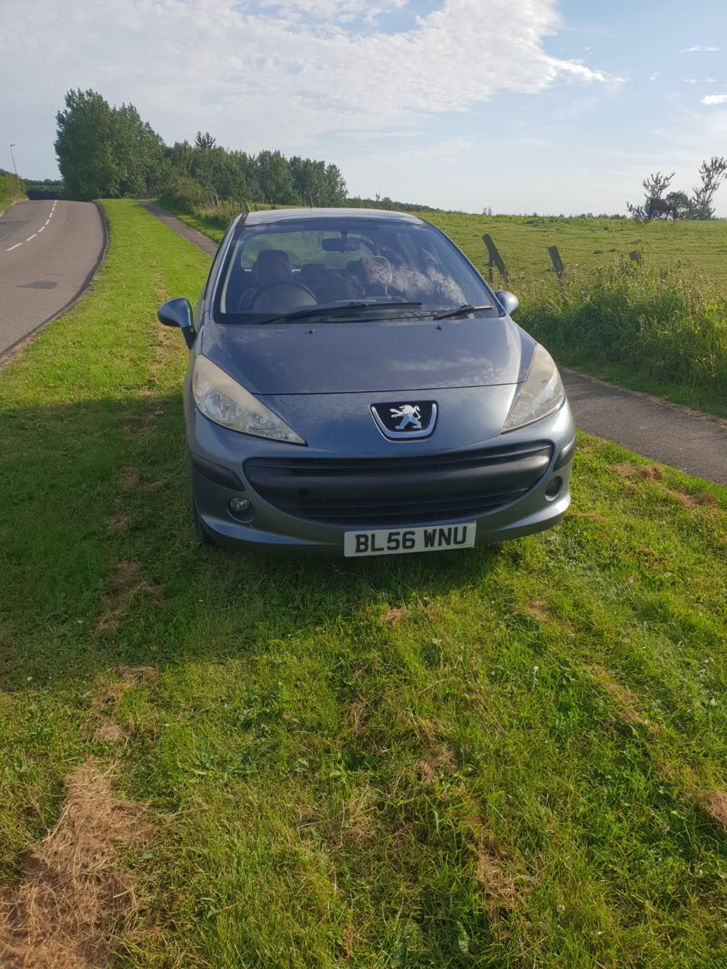 2007/56 REG PEUGEOT 207 SE 87 1.4 PETROL 5 DOOR GREY HATCHBACK, SHOWING 5 FORMER KEEPERS *NO VAT* - Image 5 of 10