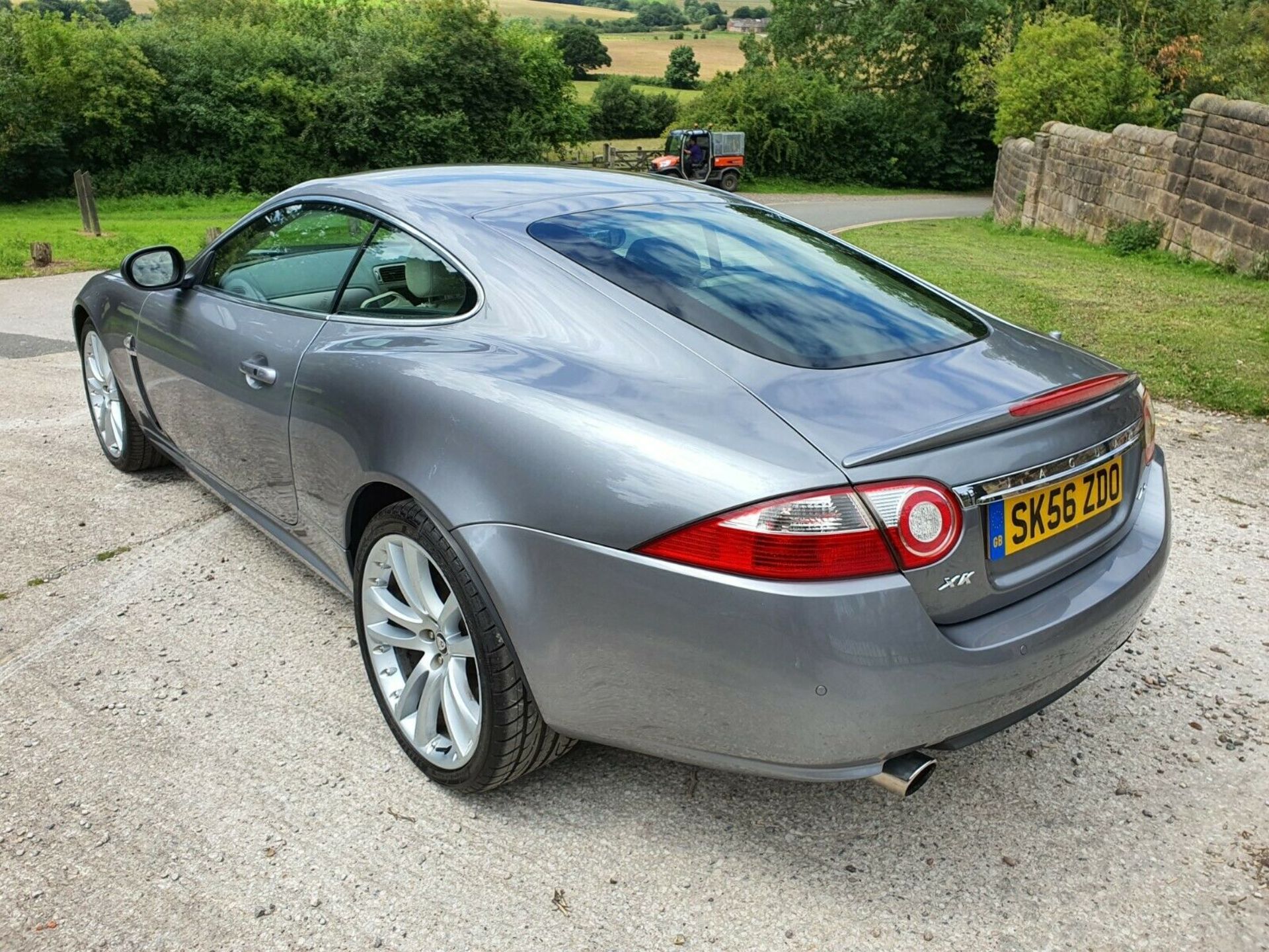 2007/56 REG JAGUAR XK AUTOMATIC 4.2 PETROL GREY 5 DOOR AUTOMATIC 6 SPEED *NO VAT* - Image 5 of 12