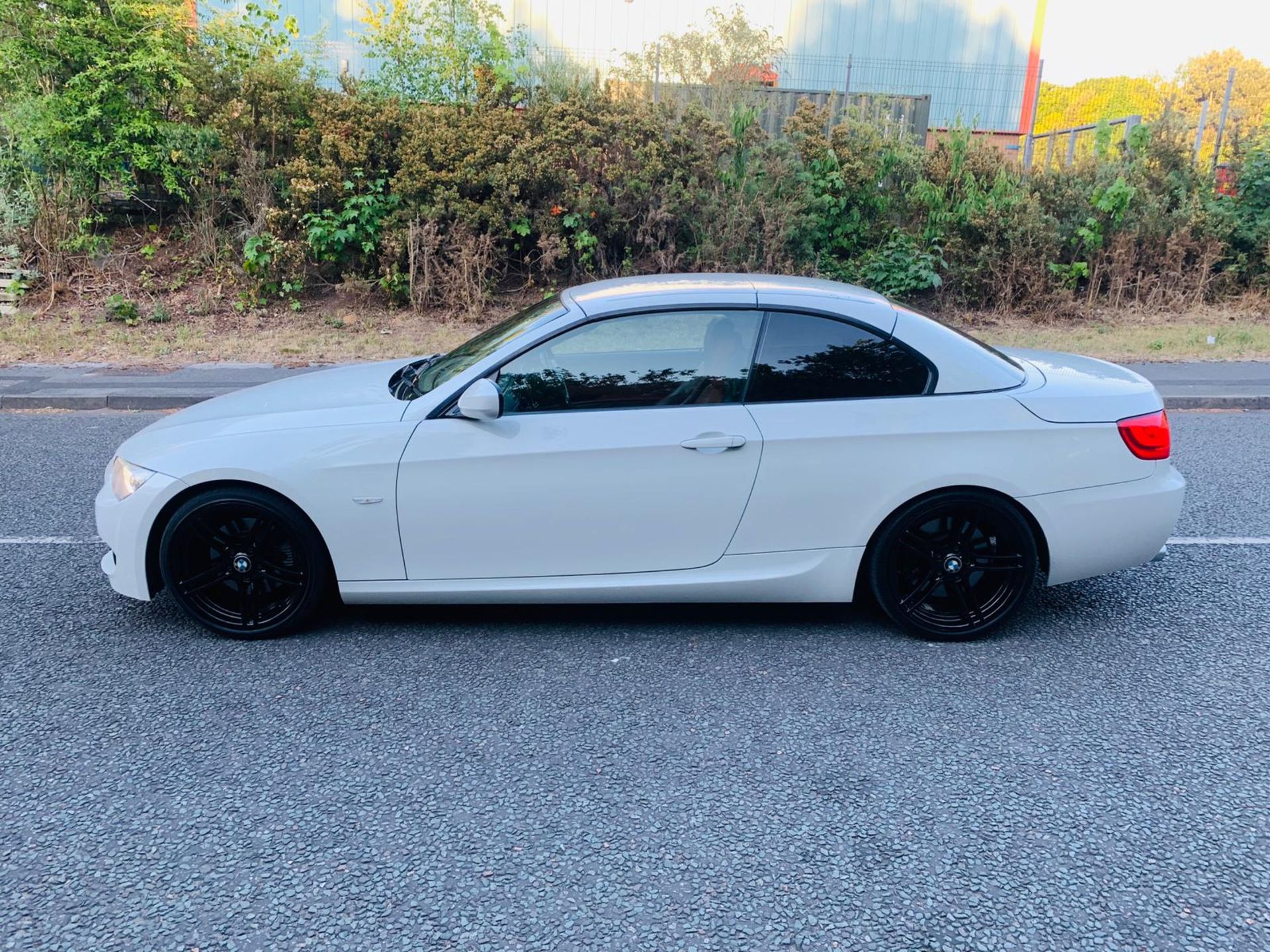 2010/10 REG BMW 330D M SPORT 3.0 DIESEL AUTOMATIC WHITE CONVERTIBLE *NO VAT* - Image 4 of 21