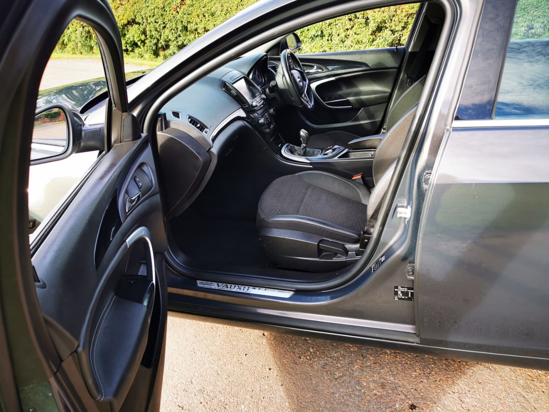 2015/64 REG VAUXHALL INSIGNIA TECHLINE CDTI ECO S 2.0 DIESEL GREY ESTATE, SHOWING 1 FORMER KEEPER - Image 14 of 25