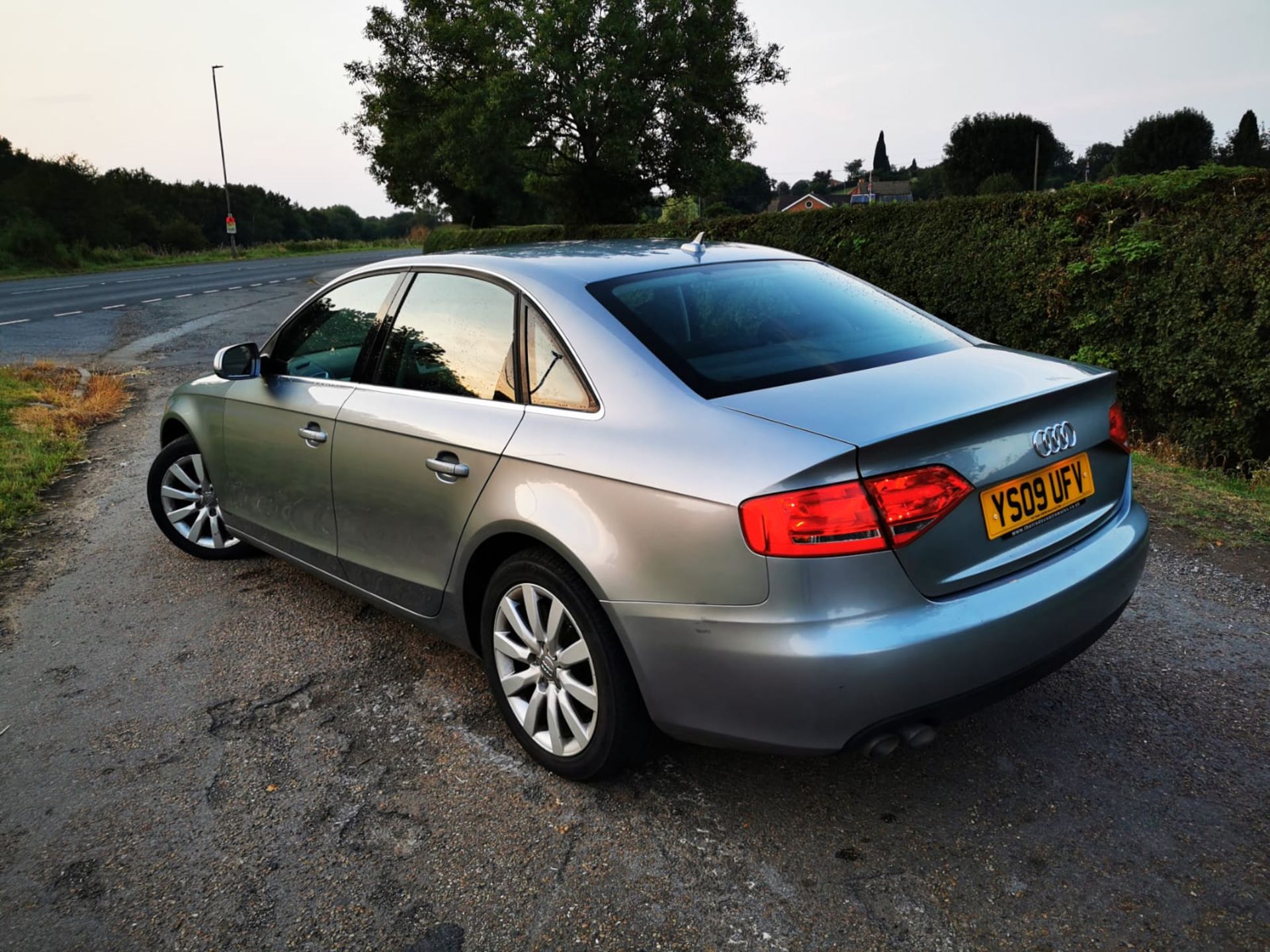 2009/09 REG AUDI A4 SE TDI 2.0 DIESEL GREY 4 DOOR SALOON, SHOWING 4 FORMER KEEPERS *NO VAT* - Image 5 of 20