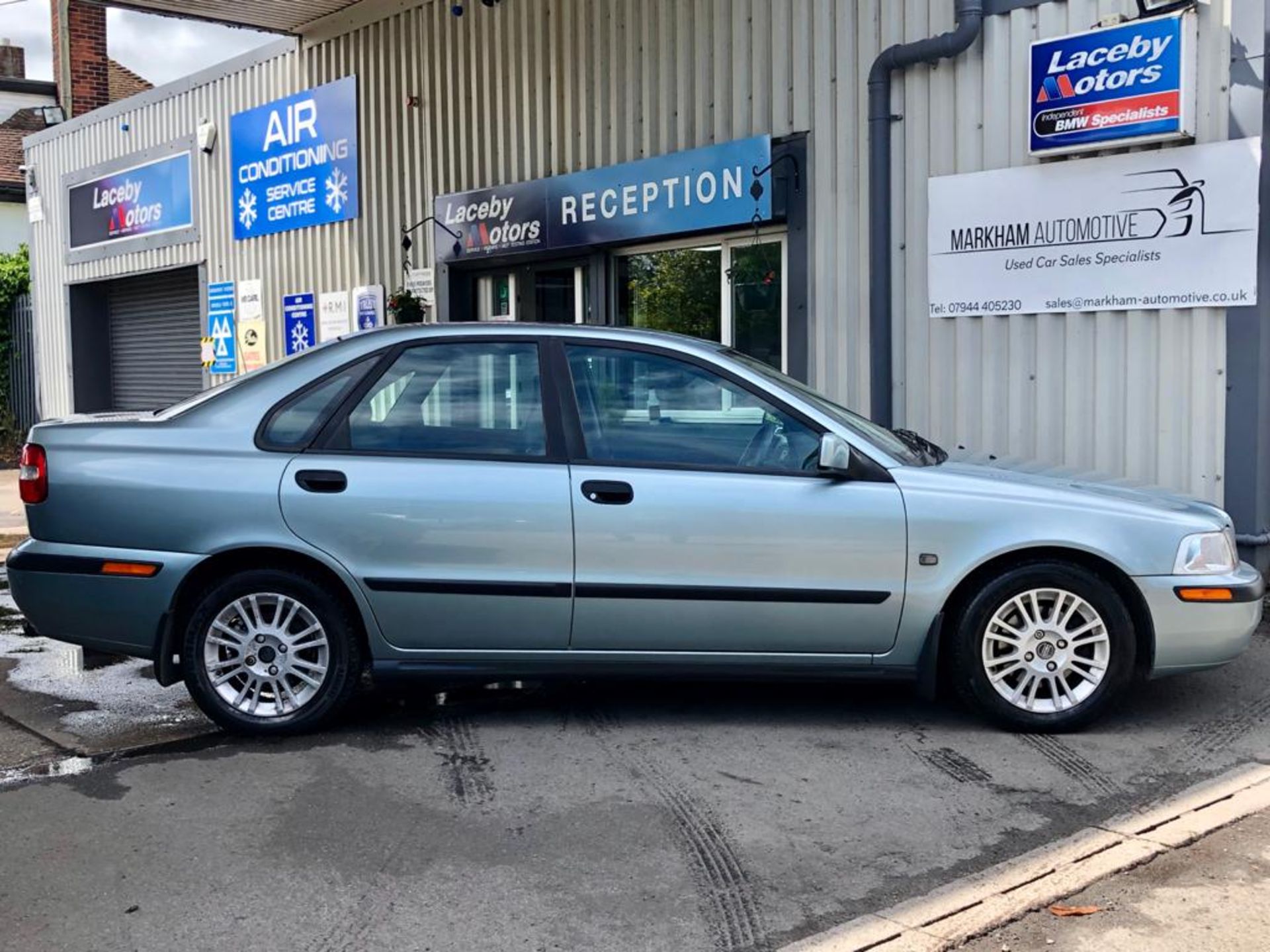 2003/03 REG VOLVO S40 S 1.6 PETROL 4 DOOR SALOON GREEN, SHOWING 3 FORMER KEEPERS *NO VAT* - Image 8 of 17