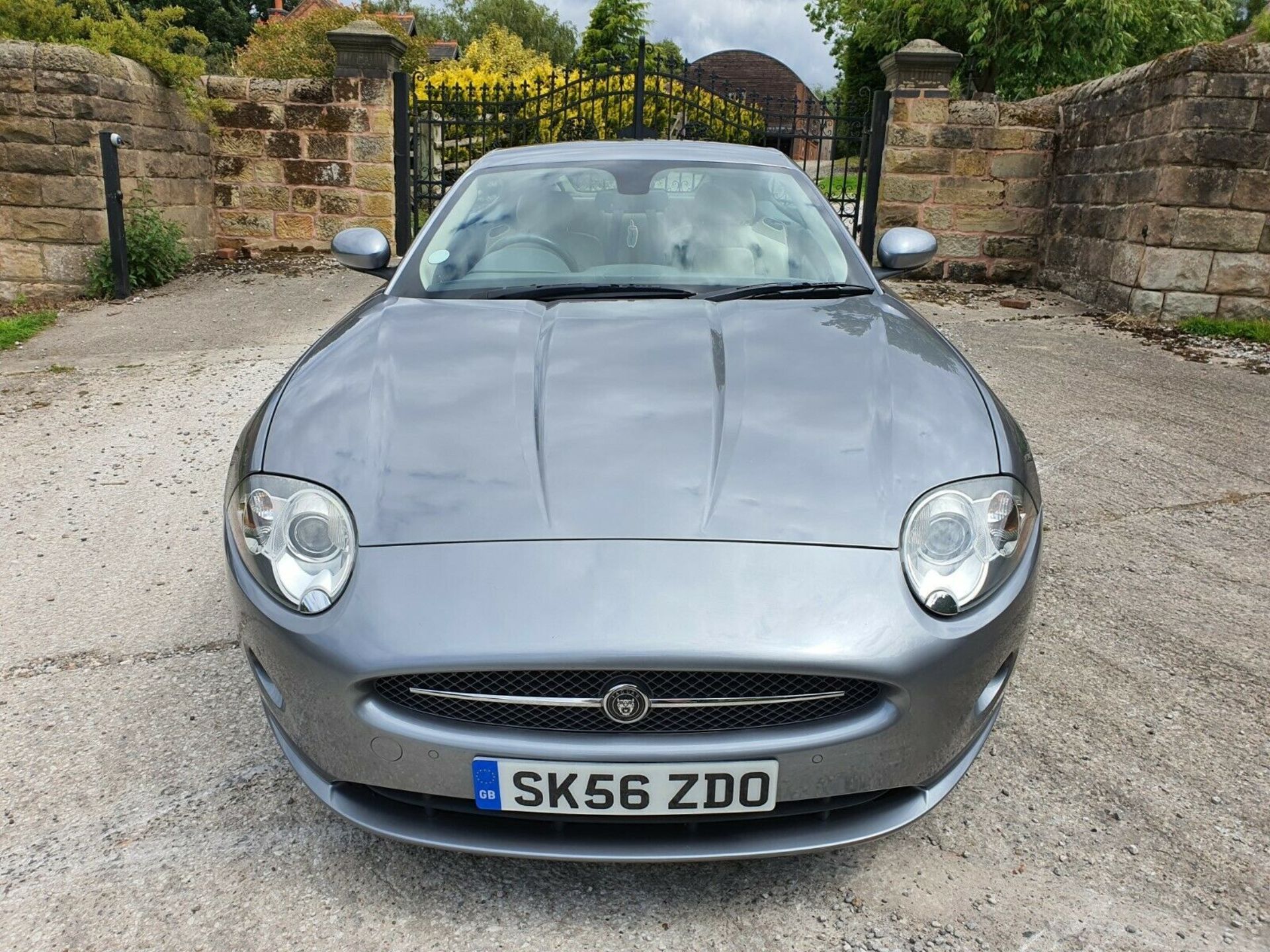 2007/56 REG JAGUAR XK AUTOMATIC 4.2 PETROL GREY 5 DOOR AUTOMATIC 6 SPEED *NO VAT* - Image 2 of 12