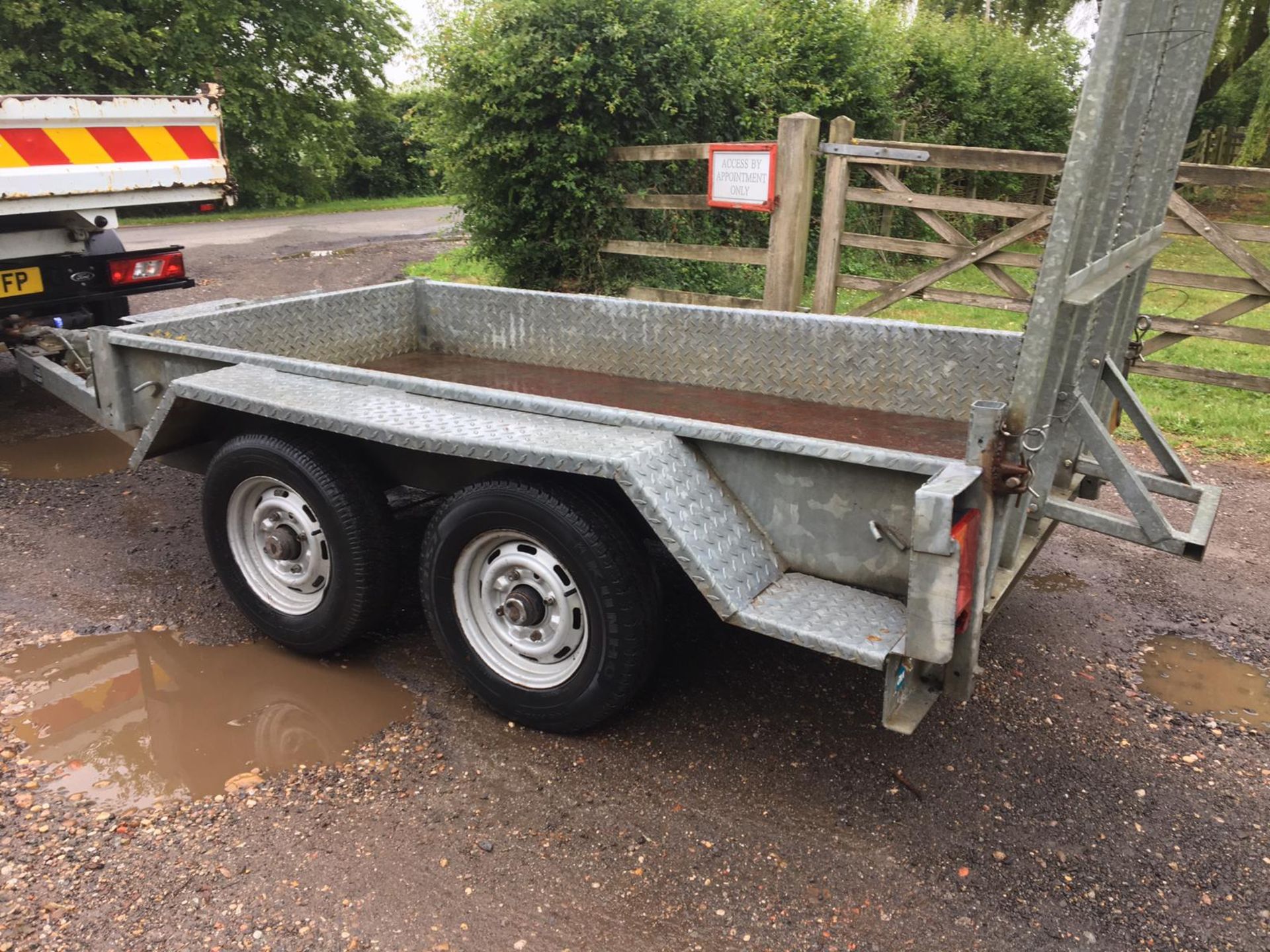 2015 INDESPENSION TWIN AXLE TOW-ABLE PLANT TRAILER 8X4 2.6 TON *PLUS VAT* - Image 3 of 9