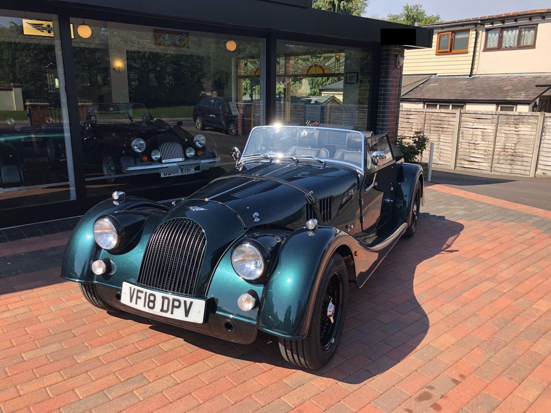 2018/18 REG MORGAN ROADSTER 3.7 PETROL GREEN CONVERTIBLE, SHOWING 0 FORMER KEEPERS *NO VAT*