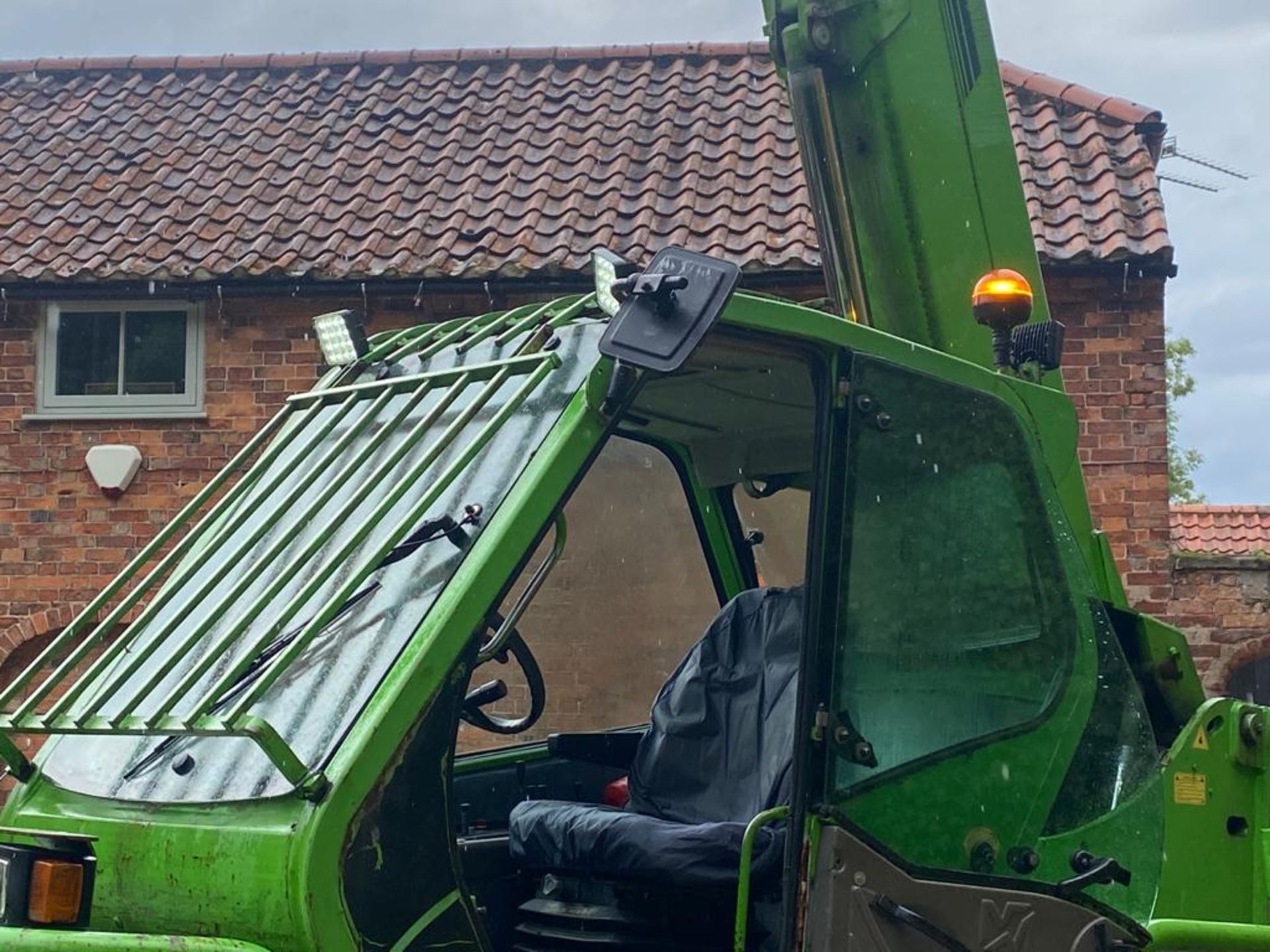 MERLO P40.16 KS TELESCOPIC HANDLER, NO ATTACHMENTS INCLUDED, RUNS, WORKS AND LIFTS *PLUS VAT* - Image 19 of 23