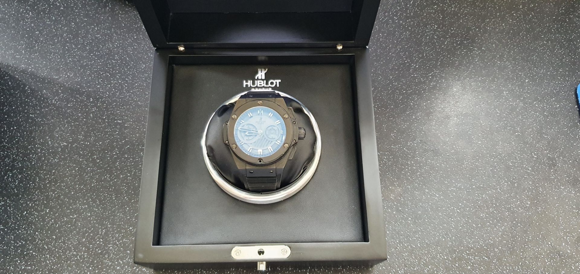 Hublot King Power Limited Edition Foudroyante Black - Assume not Genuine - Box & Booklets included - Image 4 of 10