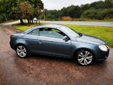 2008/57 REG VOLKSWAGEN EOS SPORT TDI 2.0 DIESEL GREY CONVERTIBLE, SHOWING 4 FORMER KEEPERS *NO VAT*