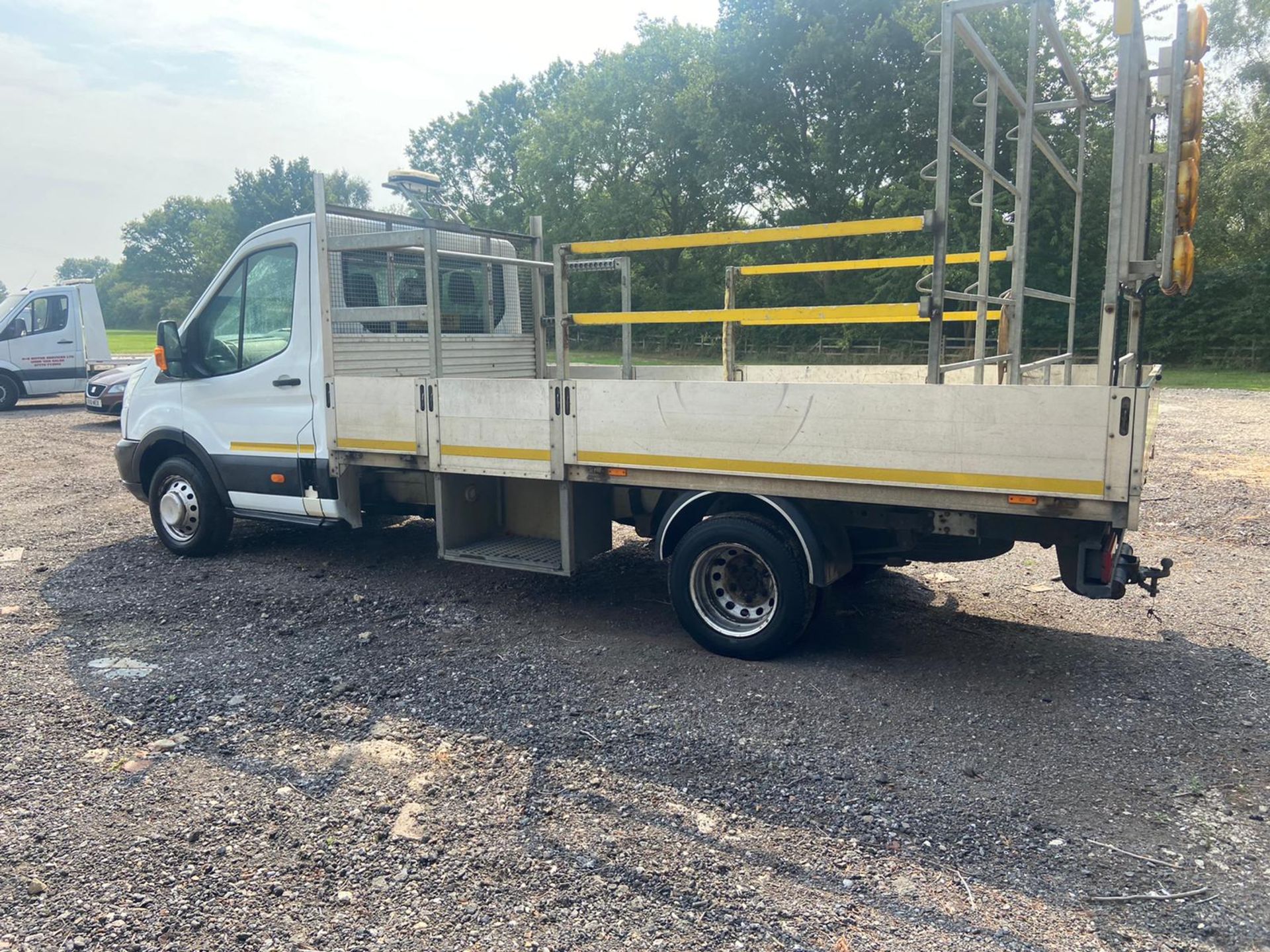 2015/15 REG FORD TRANSIT 350 WHITE DROPSIDE LORRY 2.2 DIESEL, SHOWING 0 FORMER KEEPERS *PLUS VAT* - Image 5 of 10