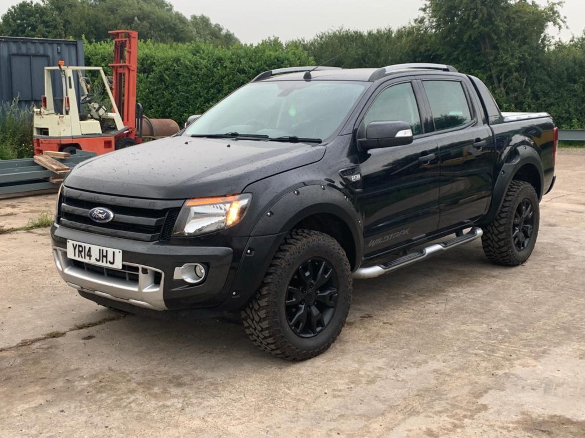 2014/14 REG FORD RANGER WILDTRAK 4X4 D/C TDCI 3.2L AUTOMATIC BLACK PICK-UP, SHOWING 2 FORMER KEEPERS