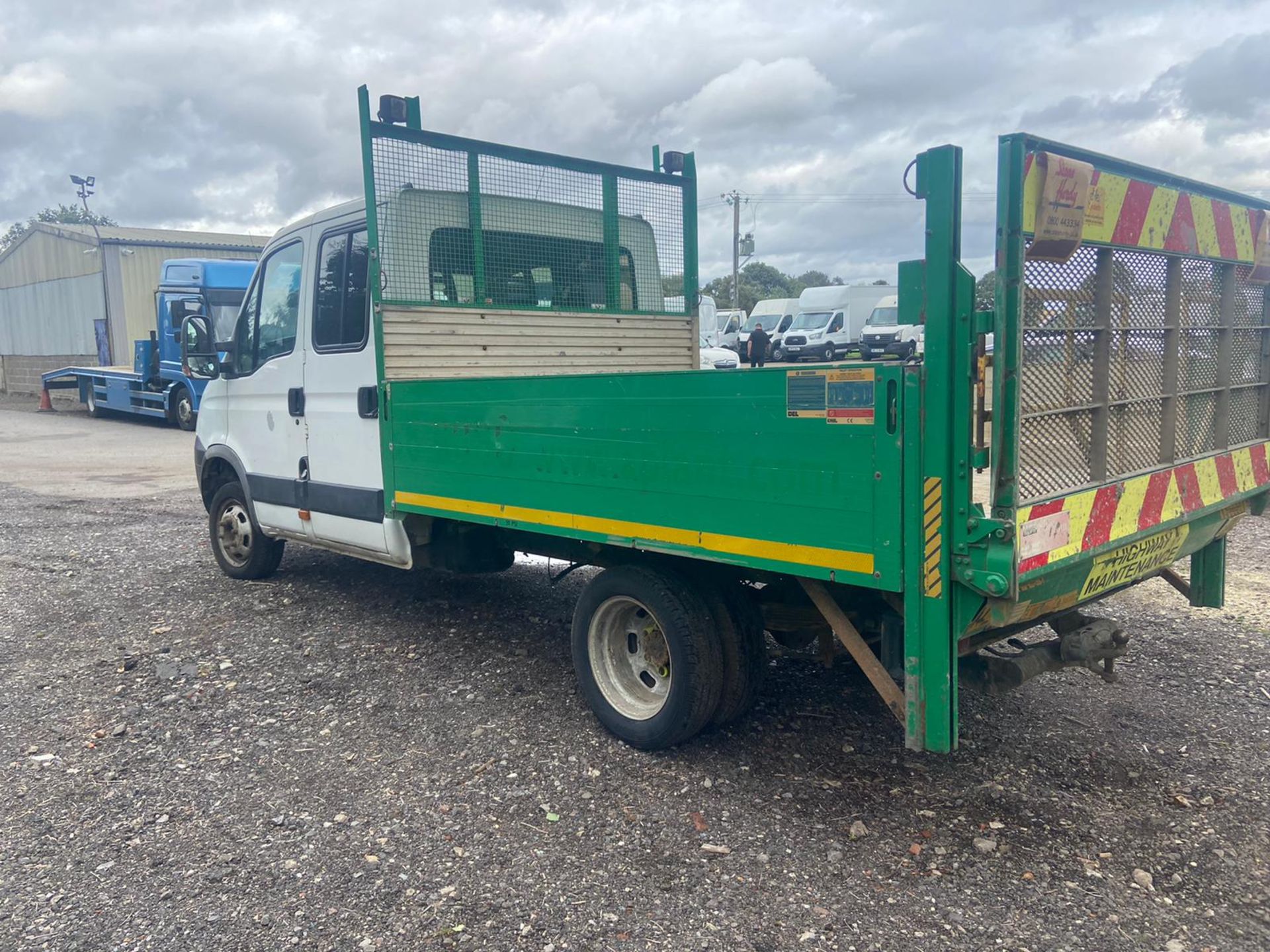 2008/08 REG IVECO DAILY 35C15 LWB 3.0 DIESEL DROPSIDE 3 SEATS, SHOWING 4 FORMER KEEPERS *NO VAT* - Image 4 of 7