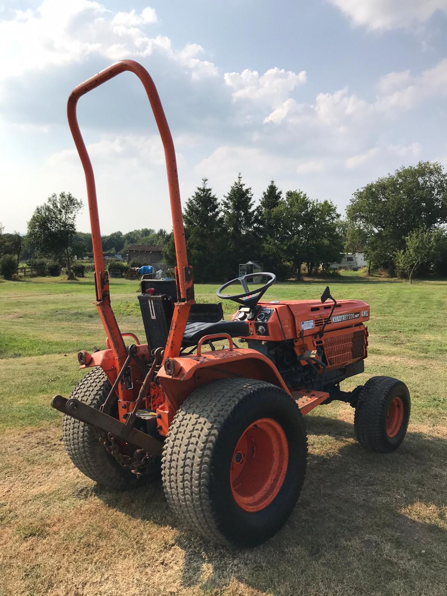 KUBOTA B7200 4WD COMPACT TRACTOR, RUNS AND DRIVES *PLUS VAT* - Image 4 of 4